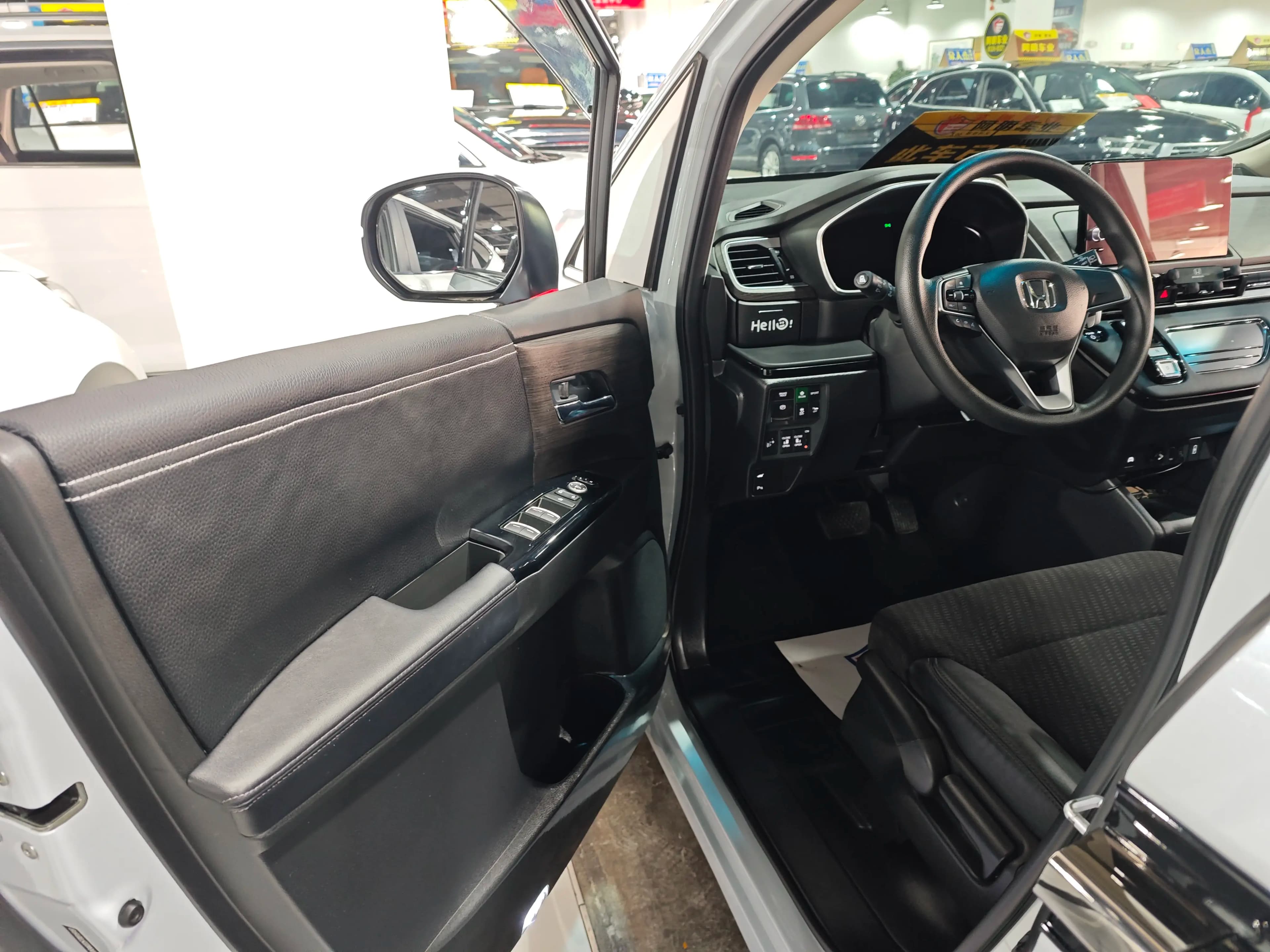 Honda Elysion 2025 г. 14069 км. — фото 18