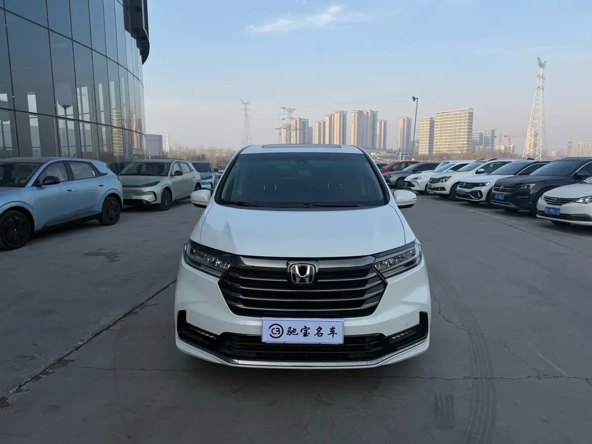 Honda Odyssey 2.0hyb CVT (215 л.с.) 2023 г. 55002 км — фото 2