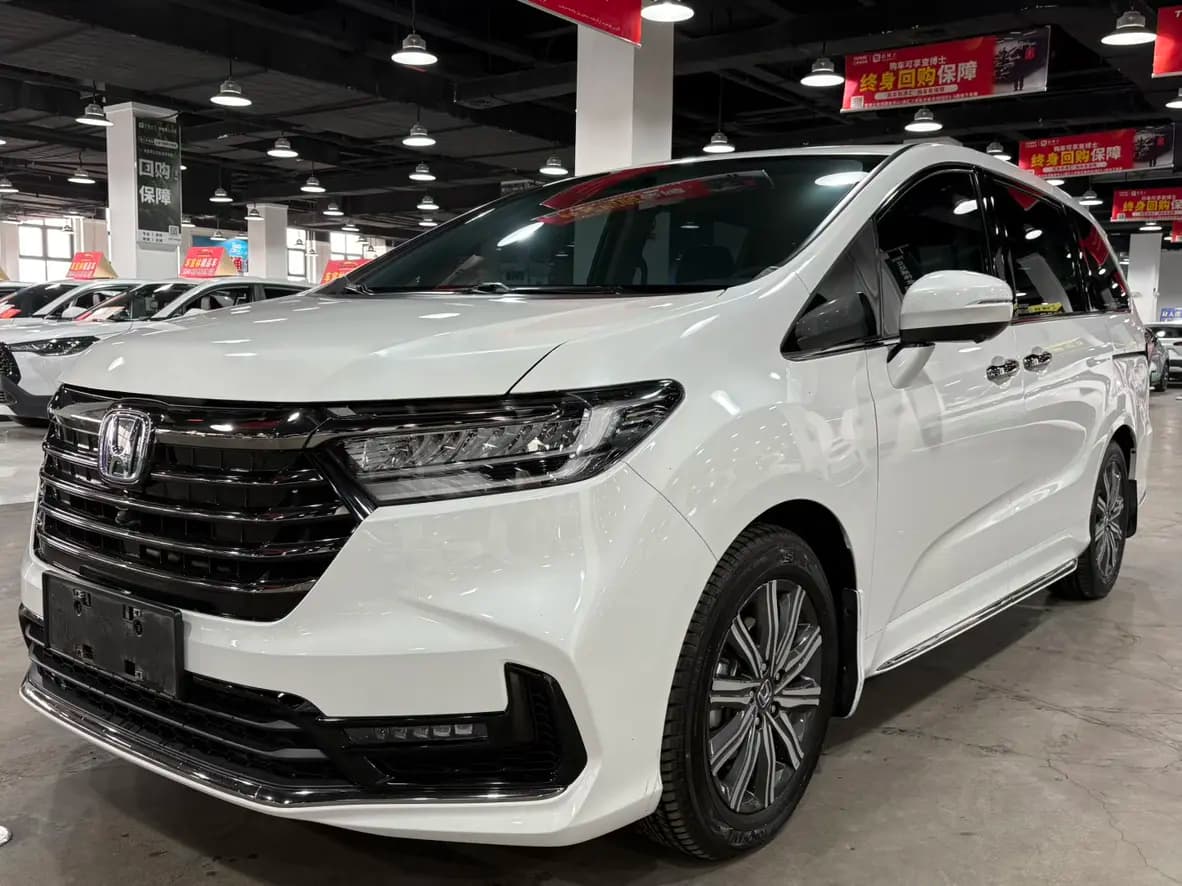 Honda Odyssey 2022 г. 30000 км.