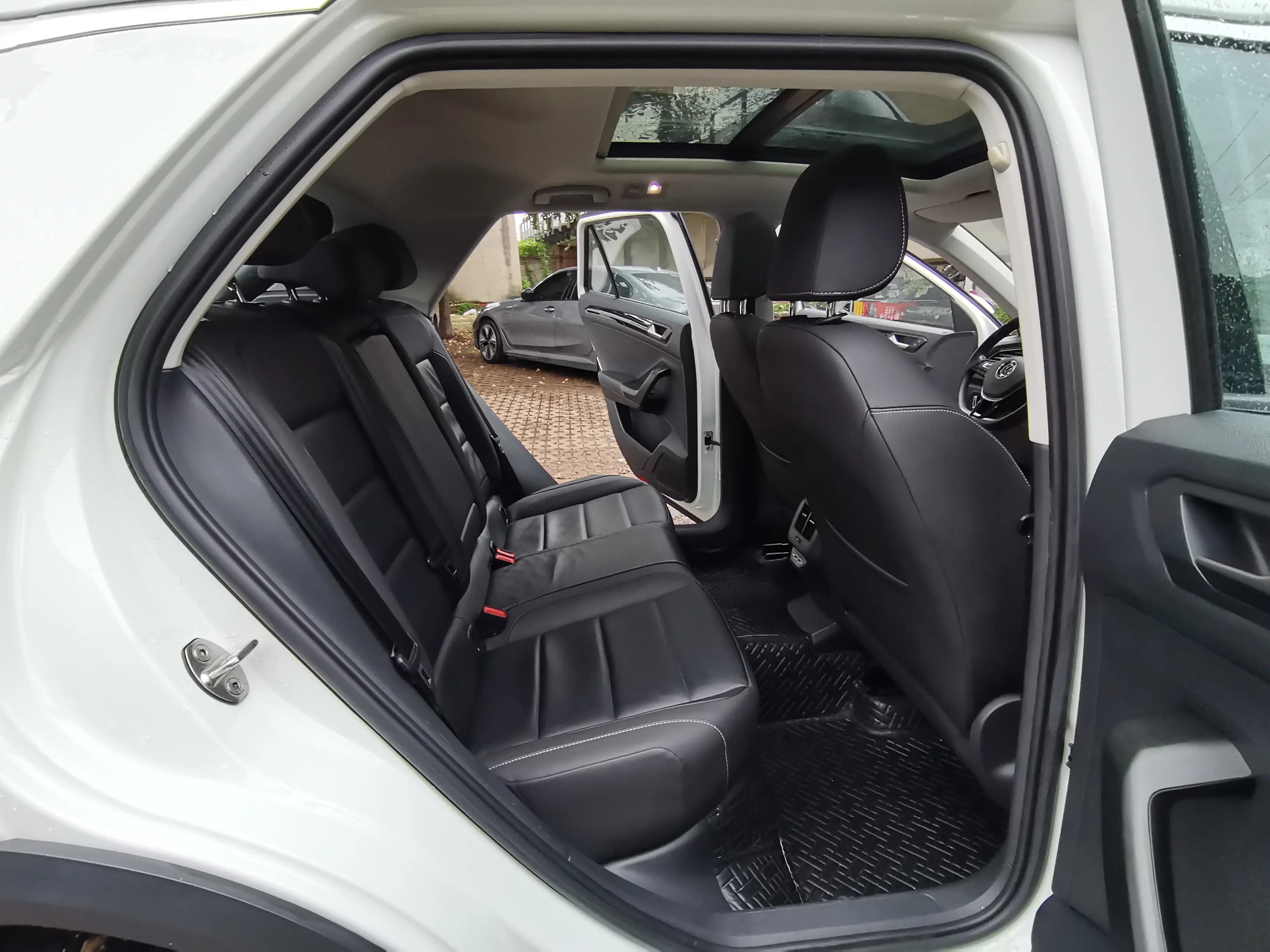 Volkswagen T-Roc 2022 г. 53137 км. — фото 23