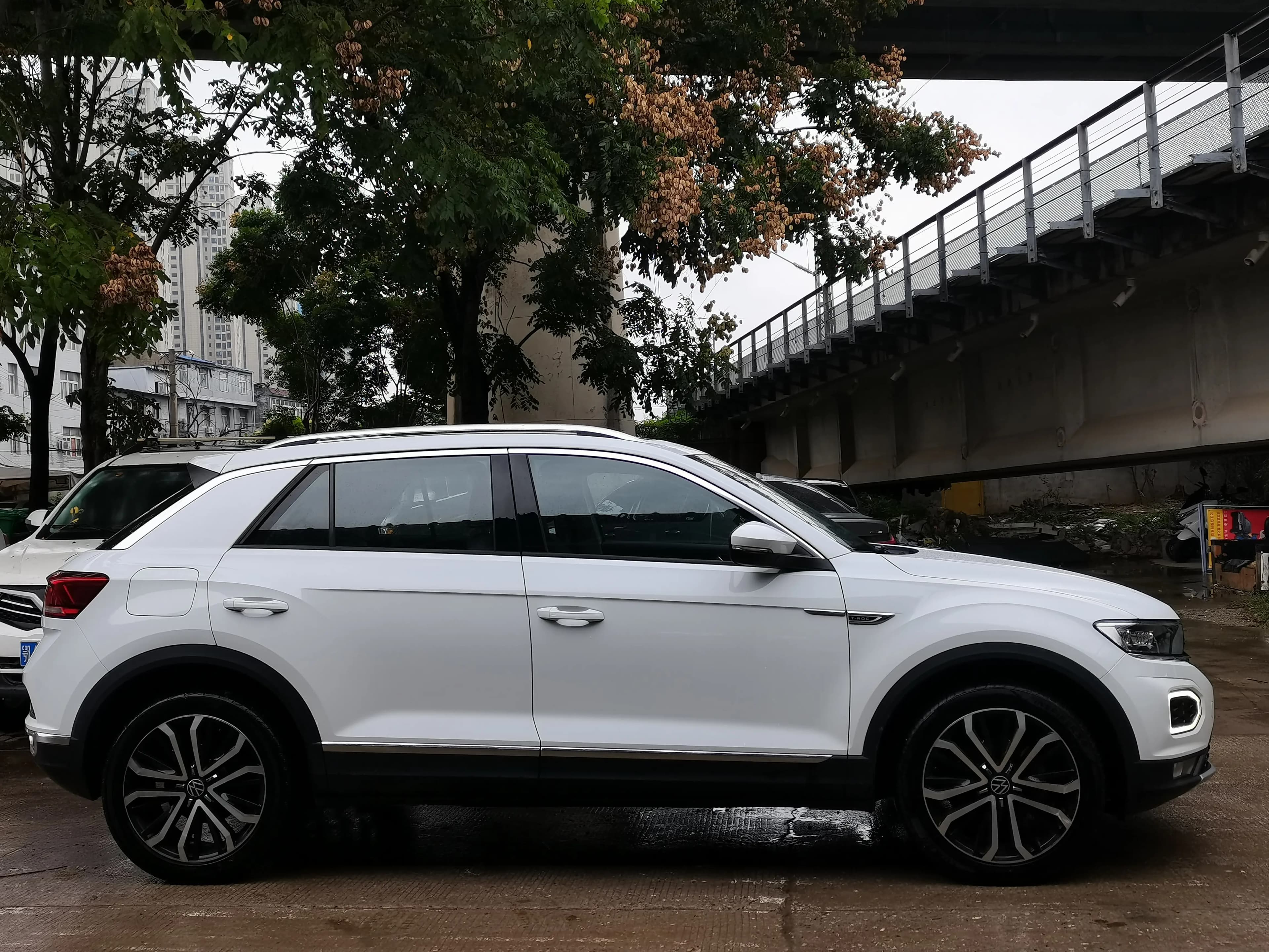Volkswagen T-Roc 2022 г. 53137 км. — фото 7