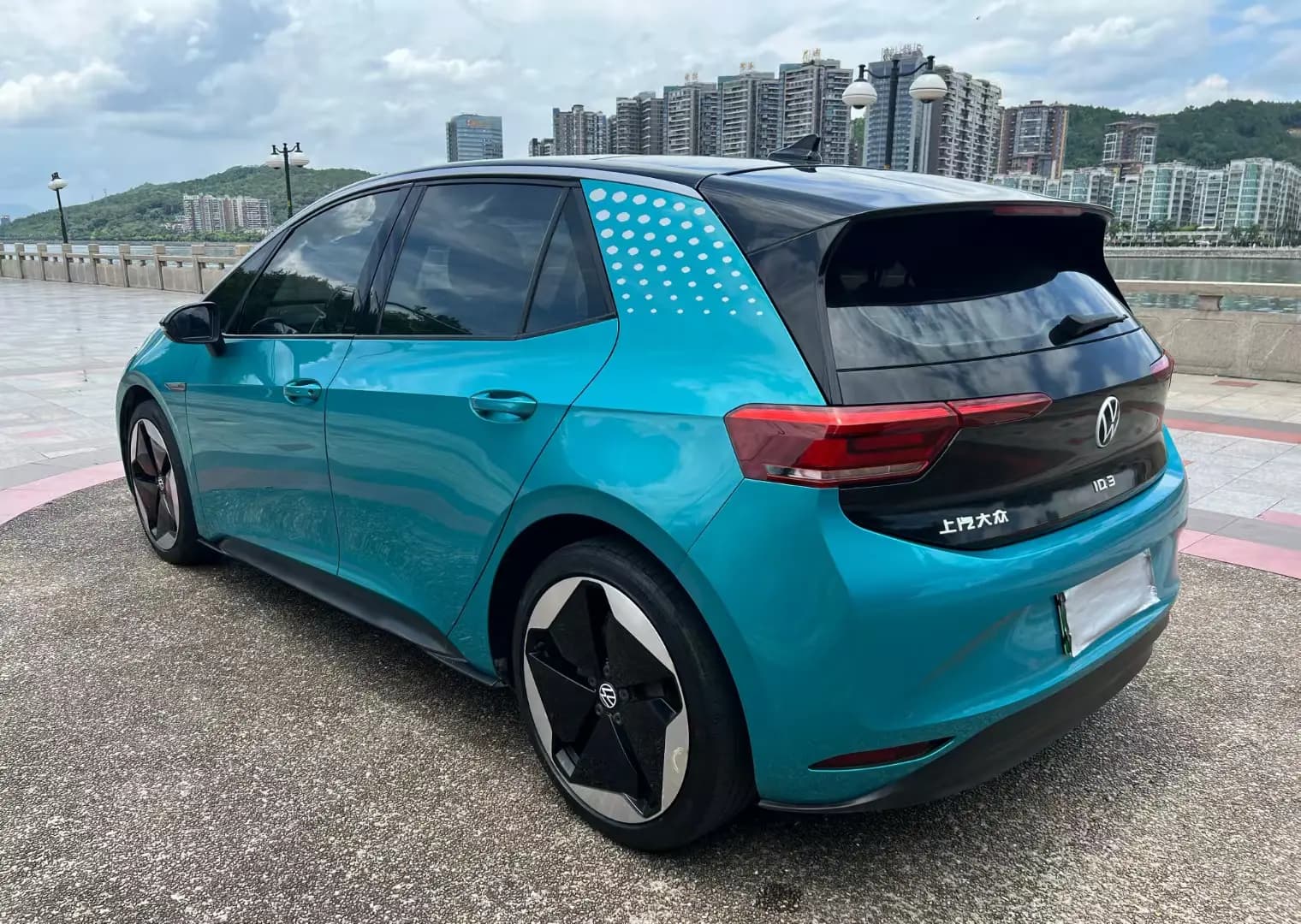 Volkswagen ID.3 2022 г. 57900 км. — фото 4