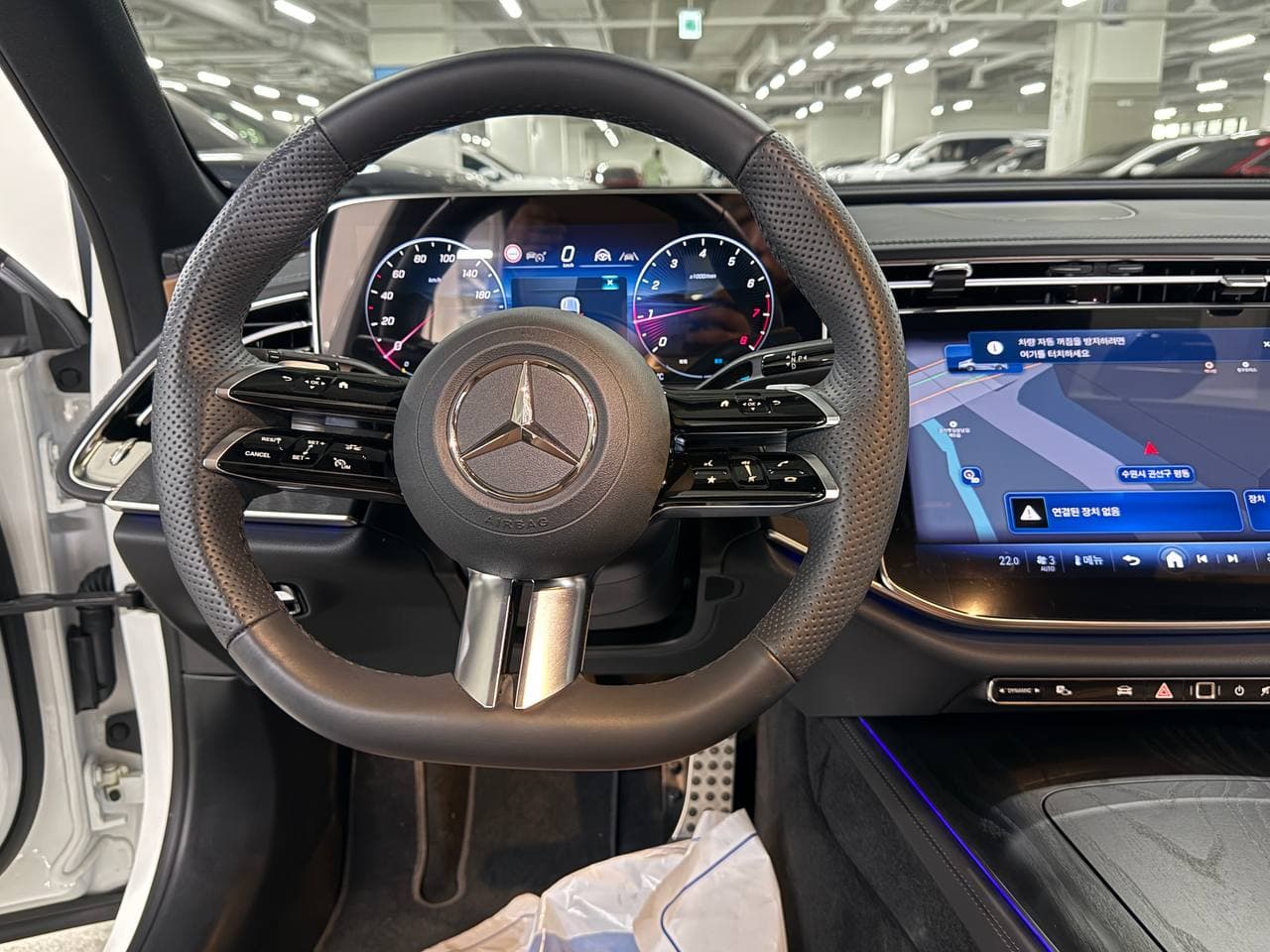 Mercedes-Benz E-класс — фото 24