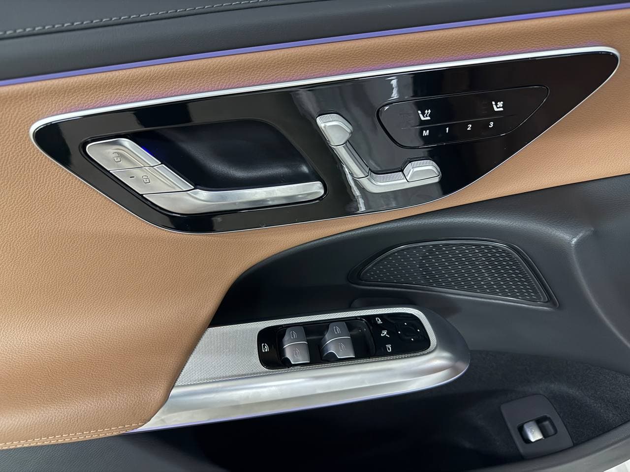 Mercedes-Benz E-класс — фото 33