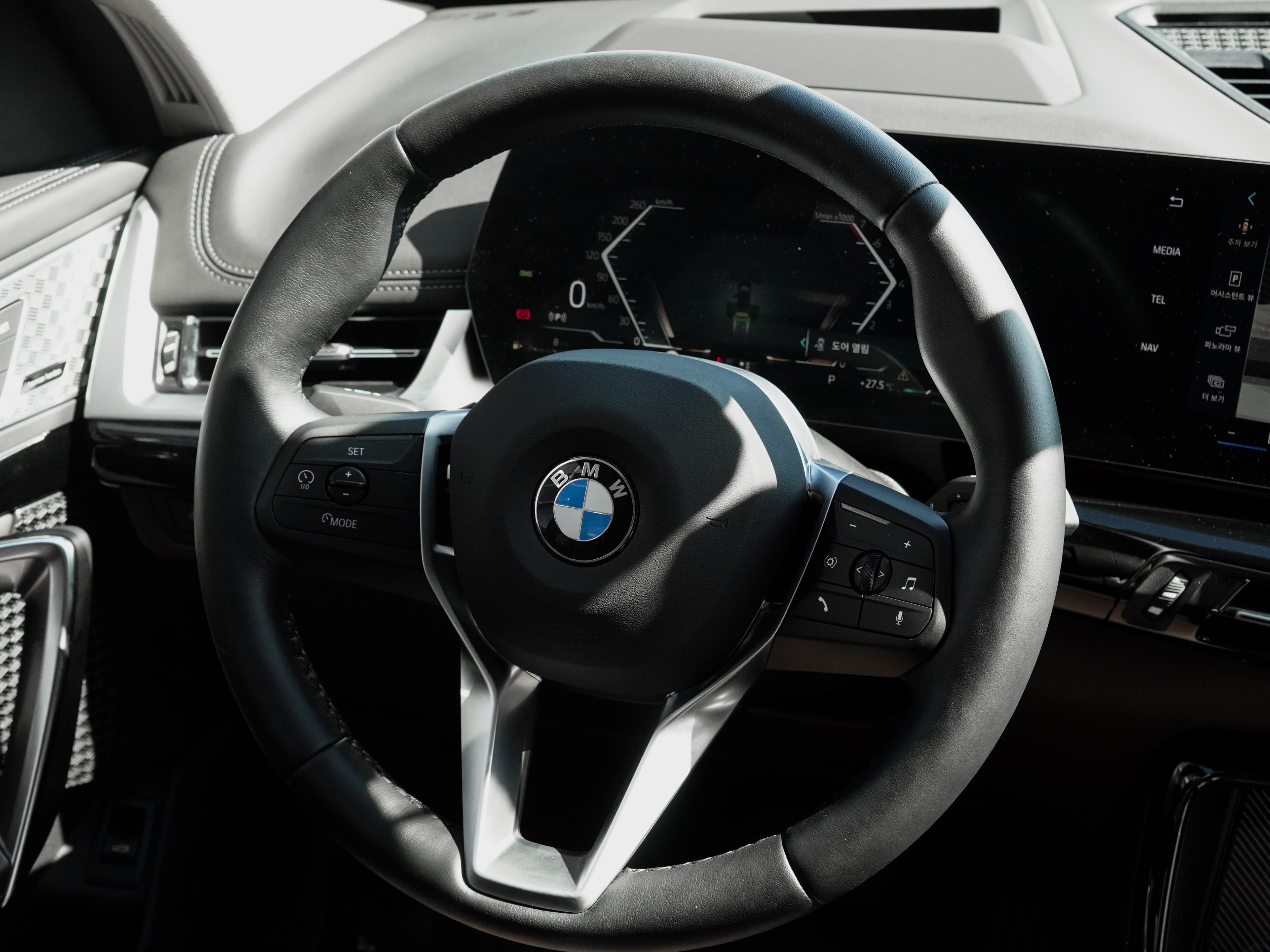 BMW X1 — фото 33