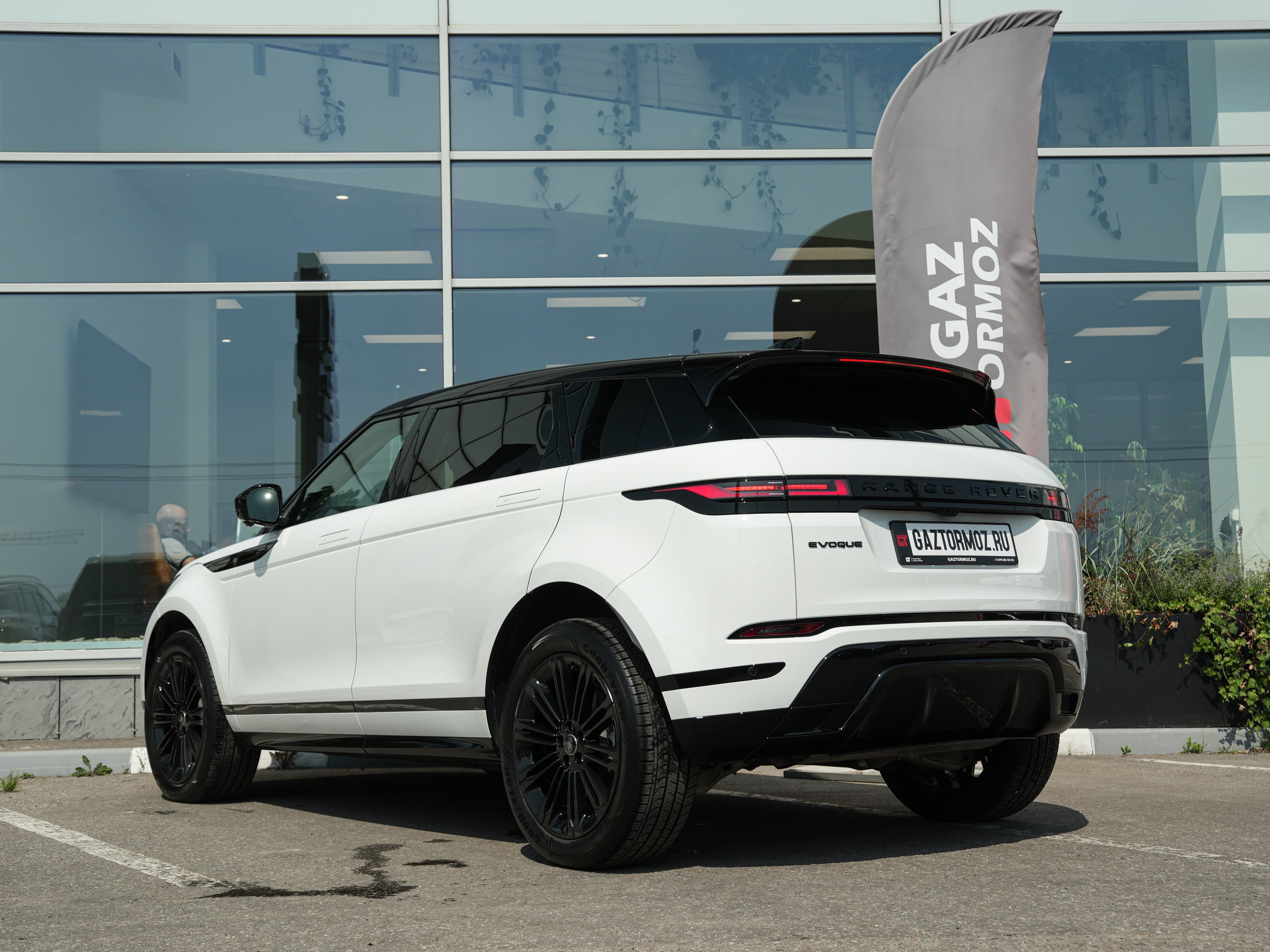 Land Rover Range Rover Evoque — фото 5