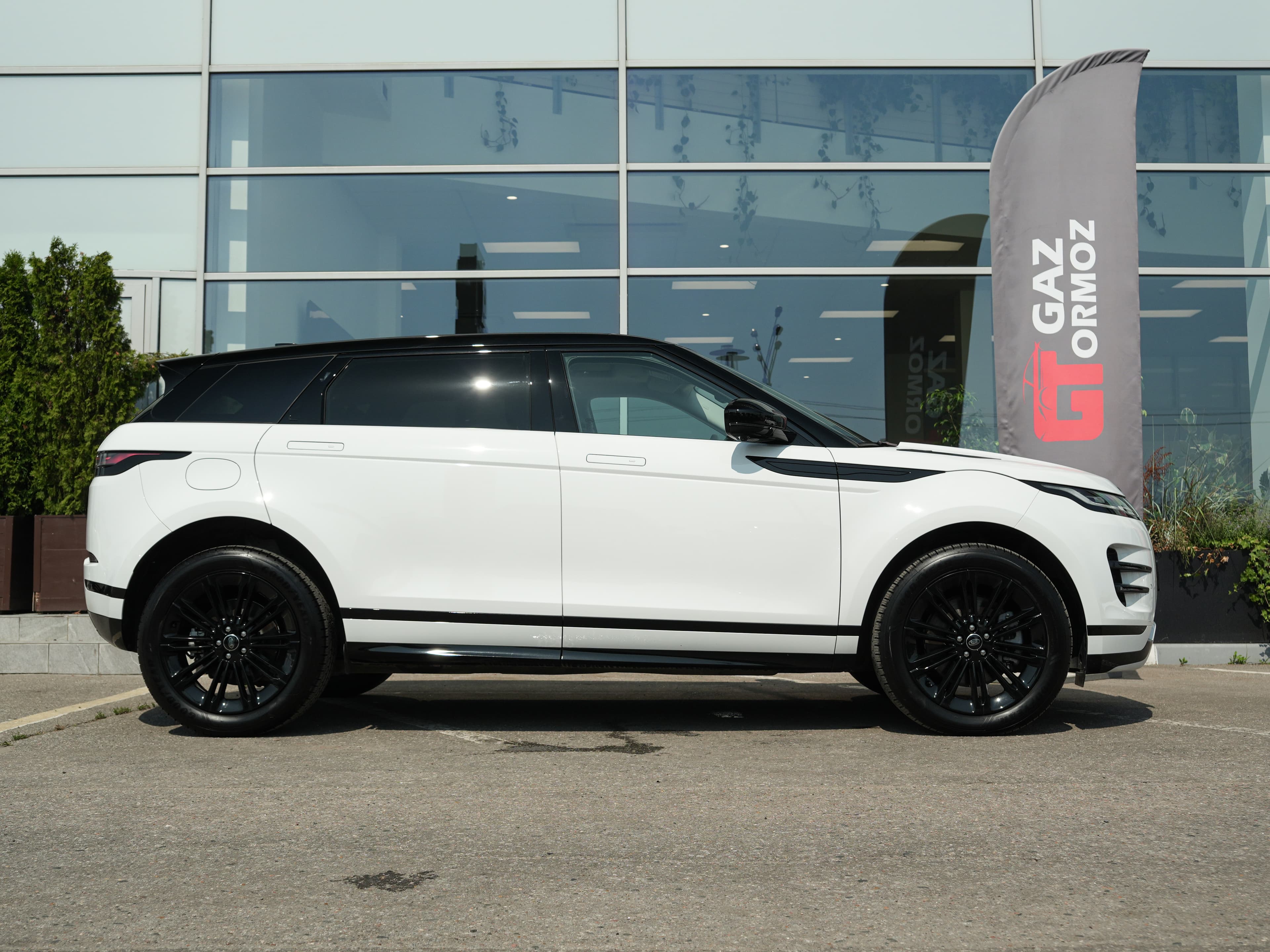 Land Rover Range Rover Evoque — фото 9