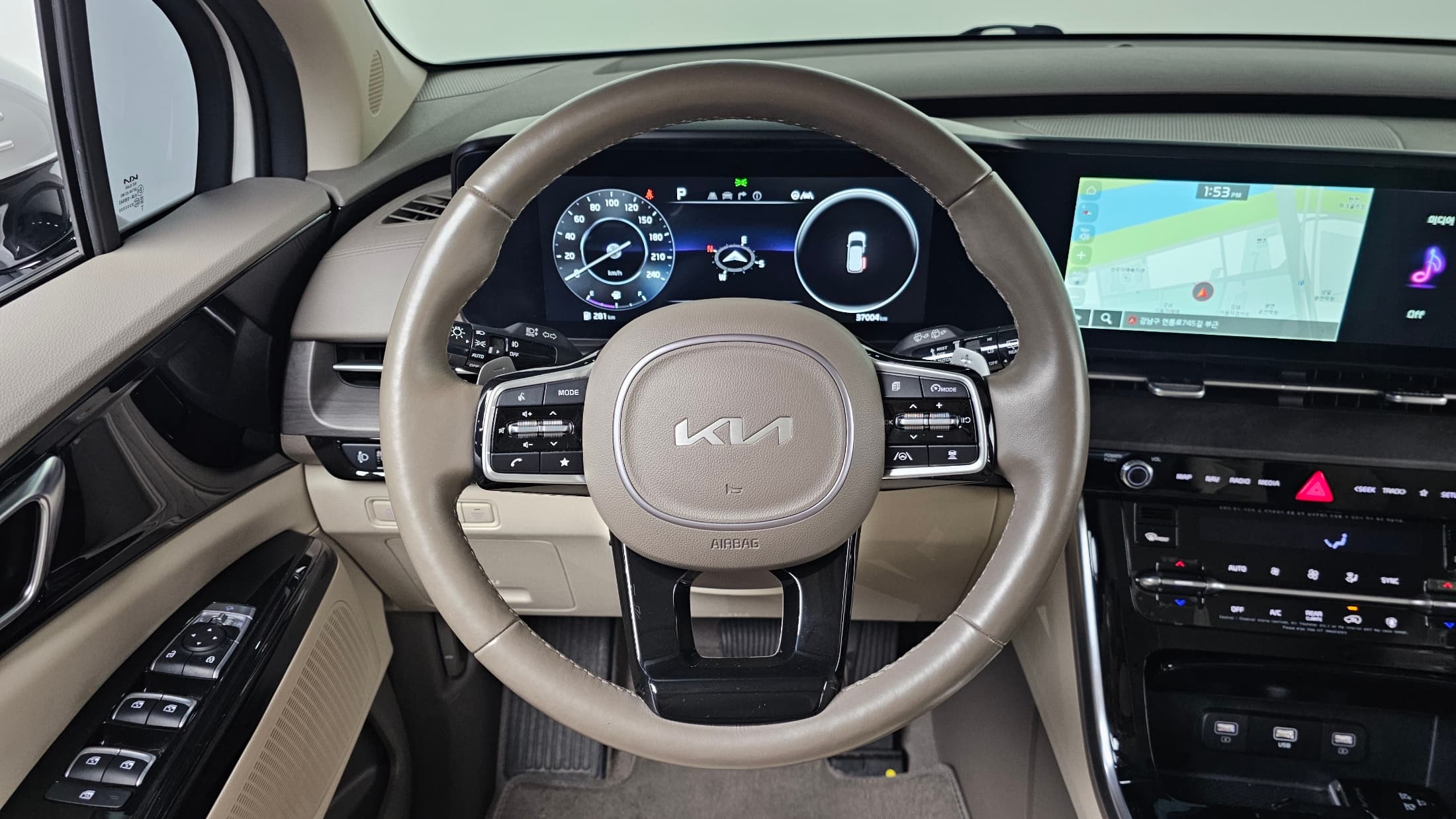 Kia Carnival — фото 13