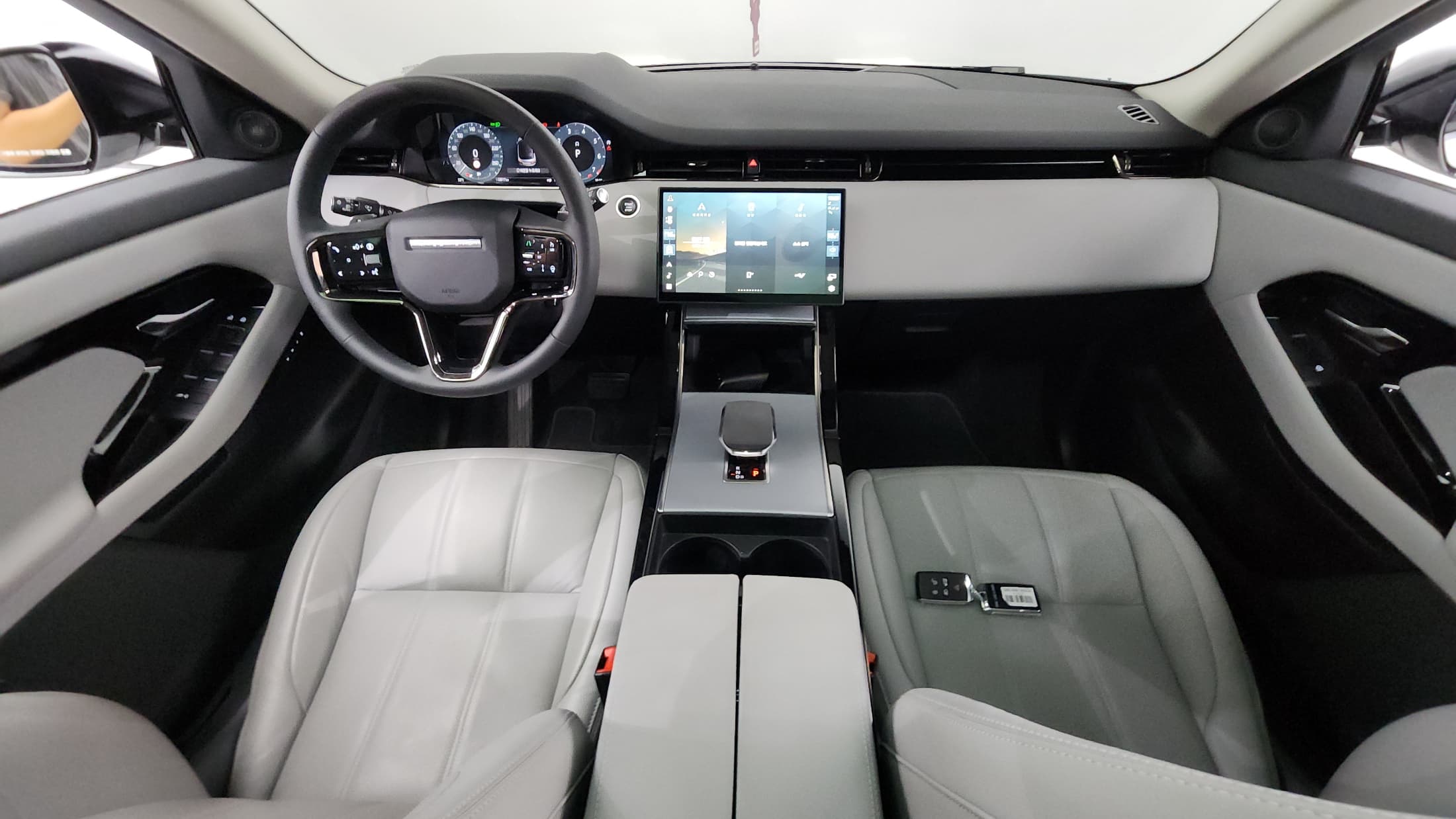Land Rover Range Rover Evoque — фото 7