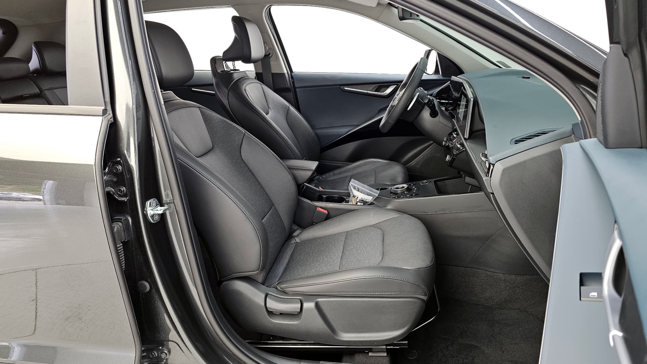 Kia Sorento — фото 11