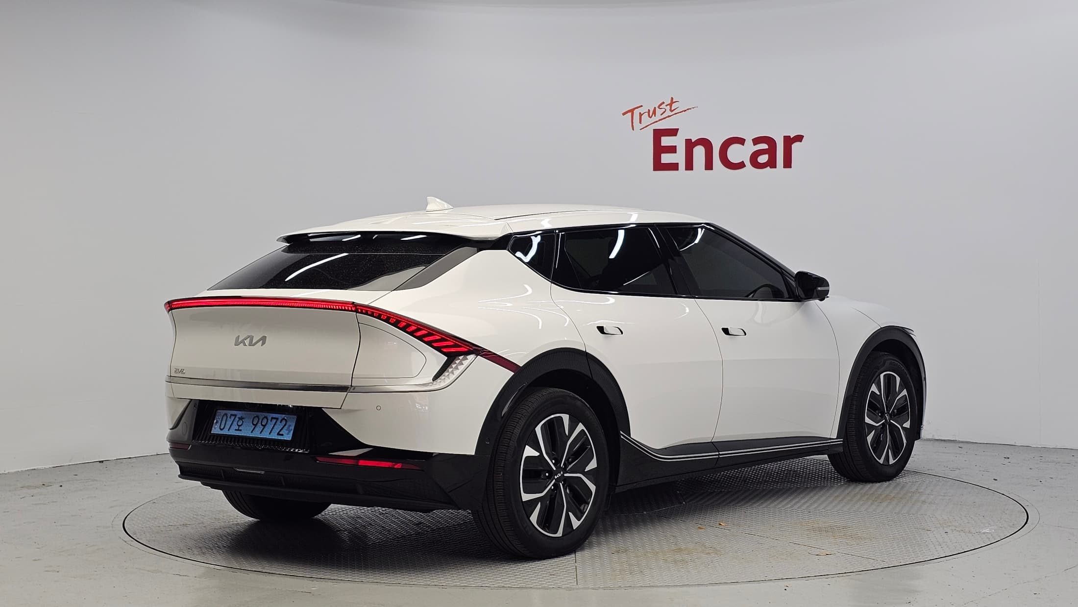 Kia EV6 — фото 2