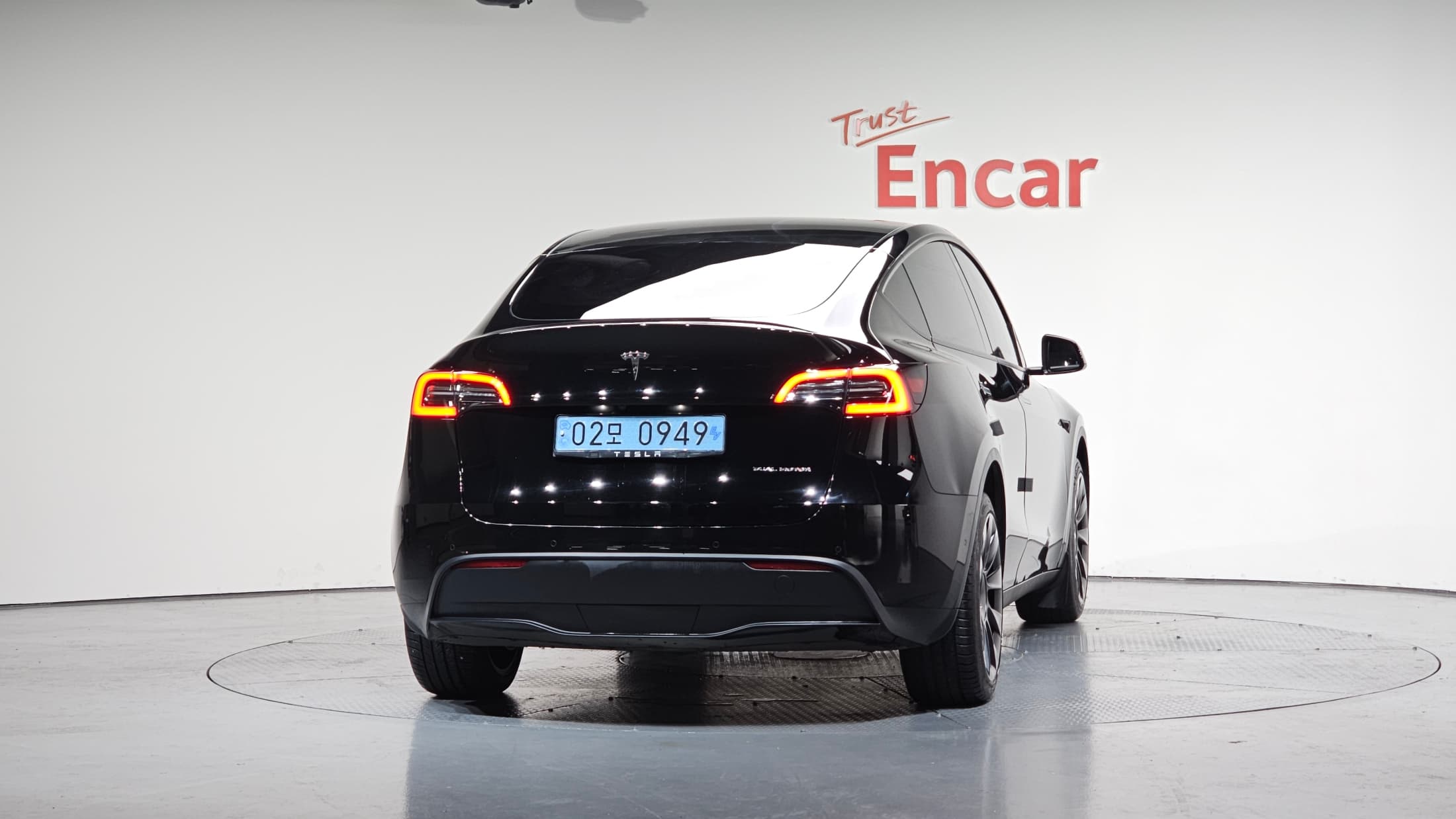 Tesla Model Y — фото 4