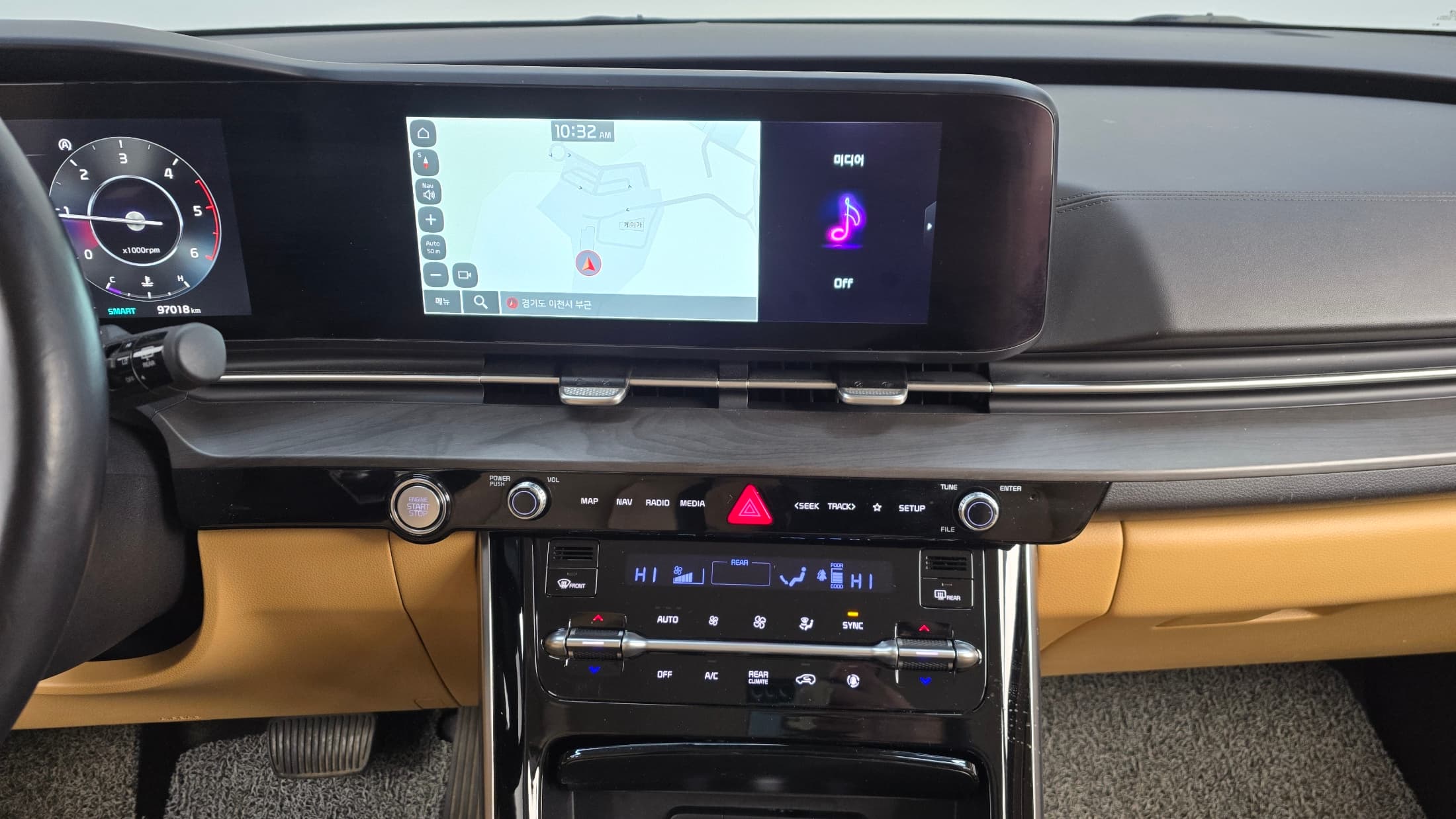 Kia Carnival — фото 14