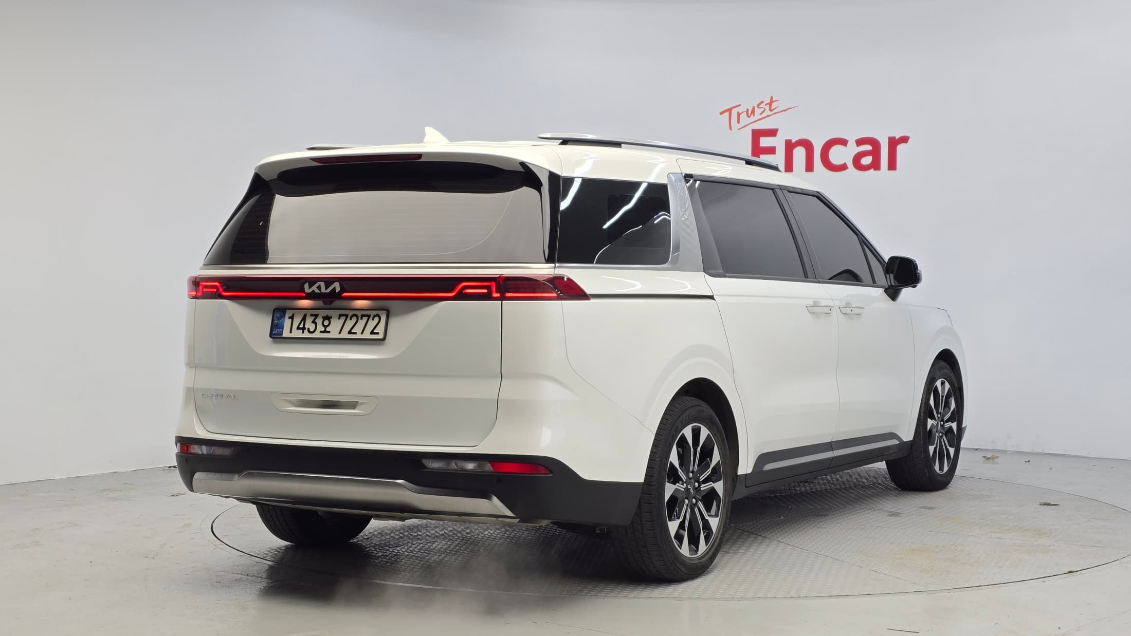 Kia Carnival — фото 2