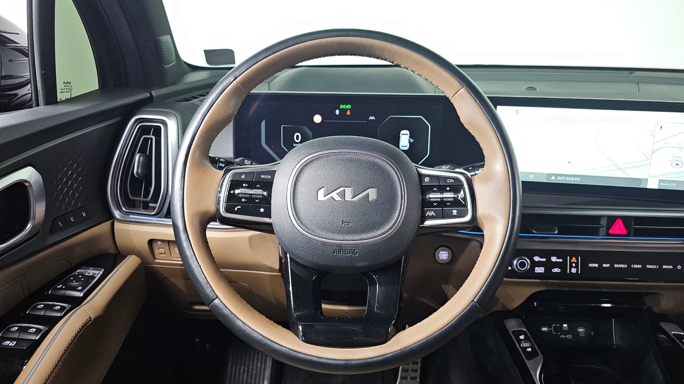 Kia Sorento — фото 17