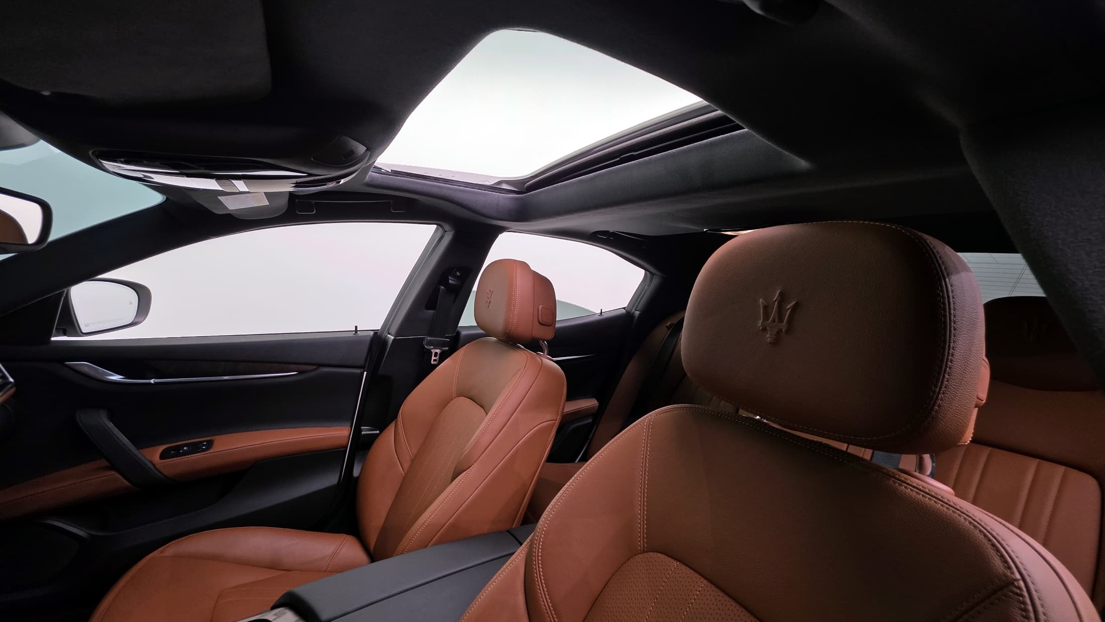 Maserati Ghibli — фото 19