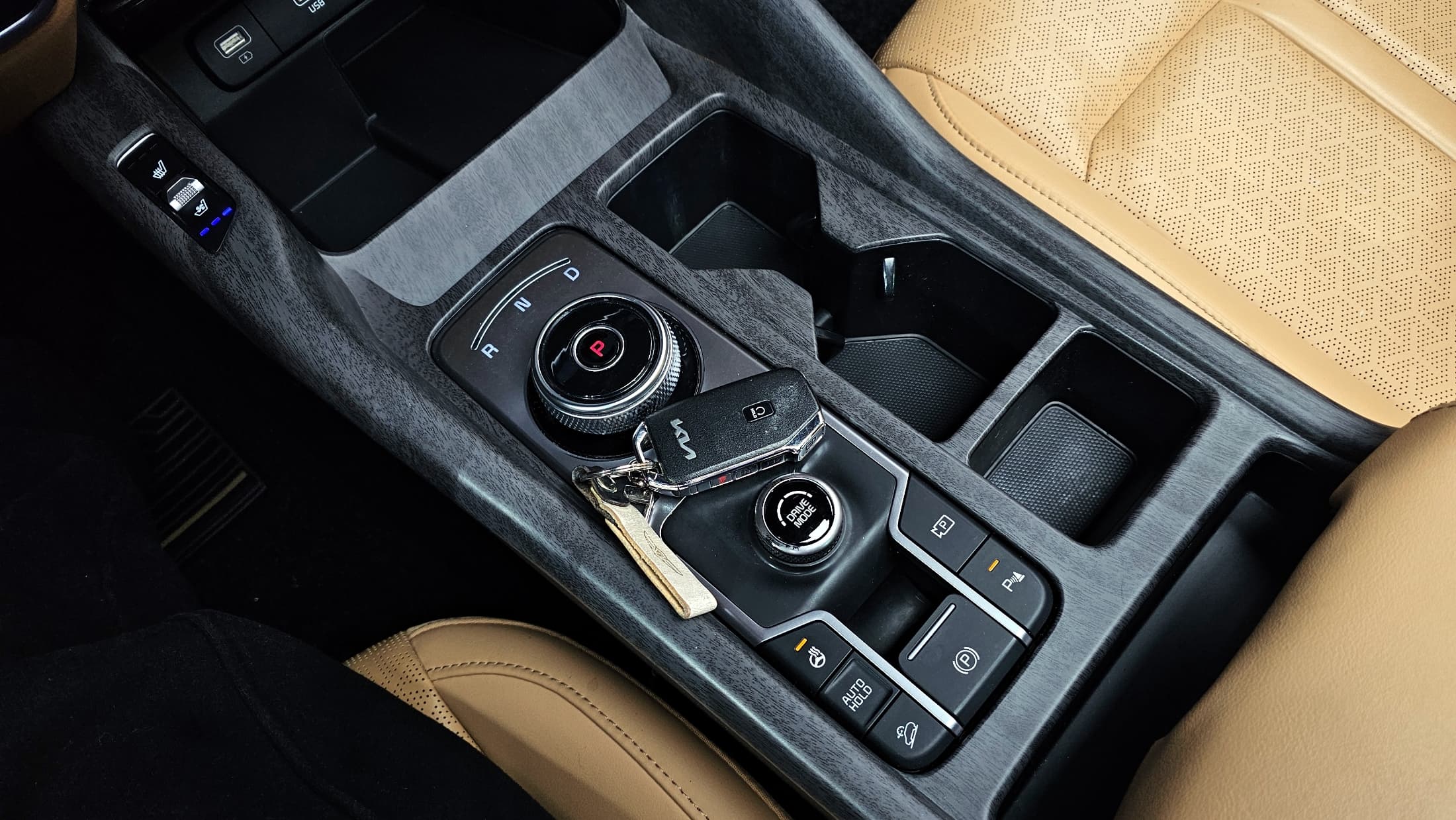 Kia Sorento — фото 9
