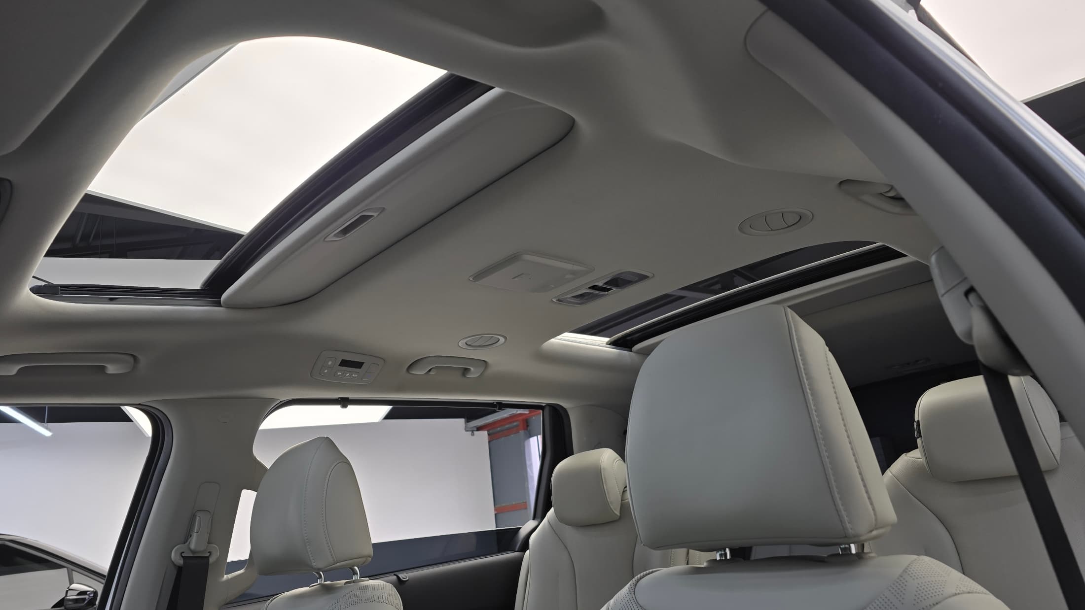 Kia Carnival — фото 19