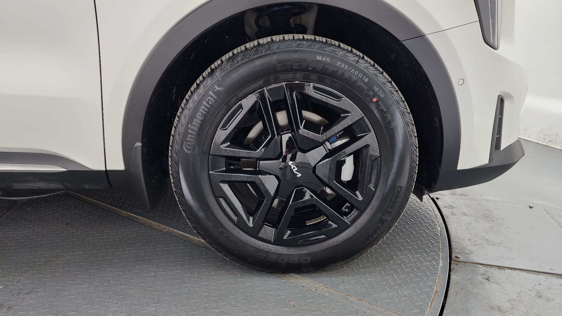 Kia Sorento — фото 5