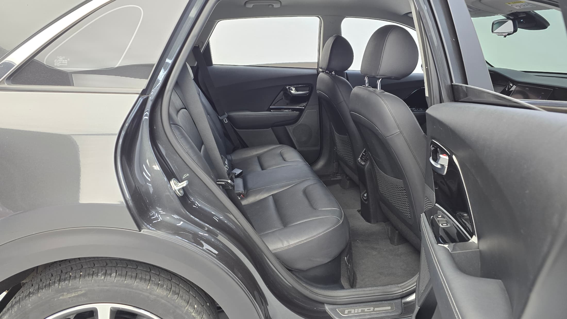 Kia Sportage — фото 12