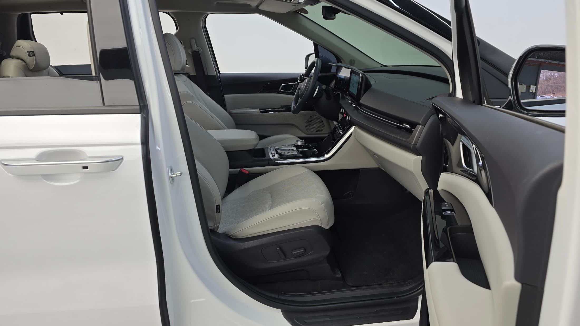 Kia Carnival — фото 11