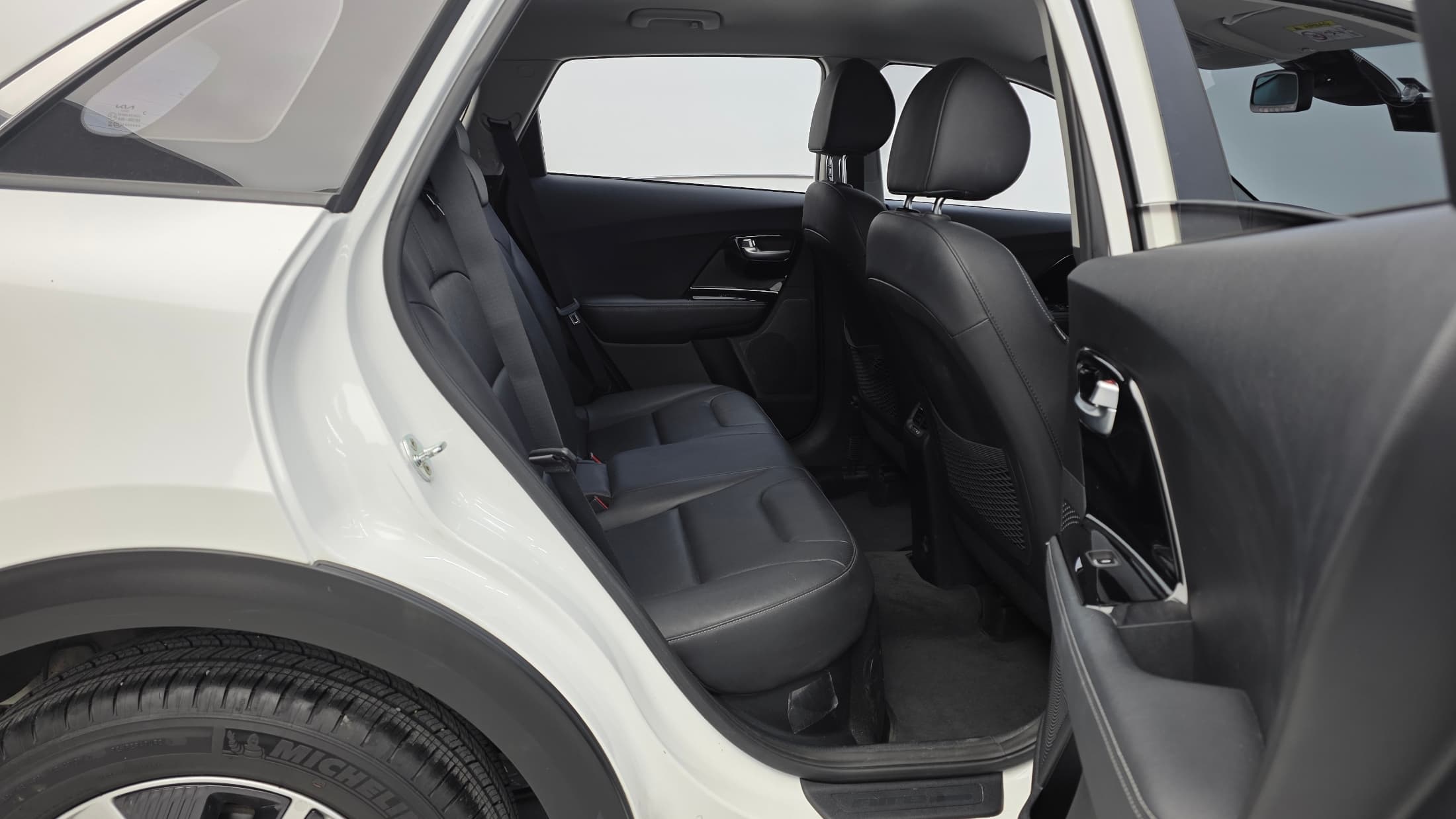 Kia Sportage — фото 12
