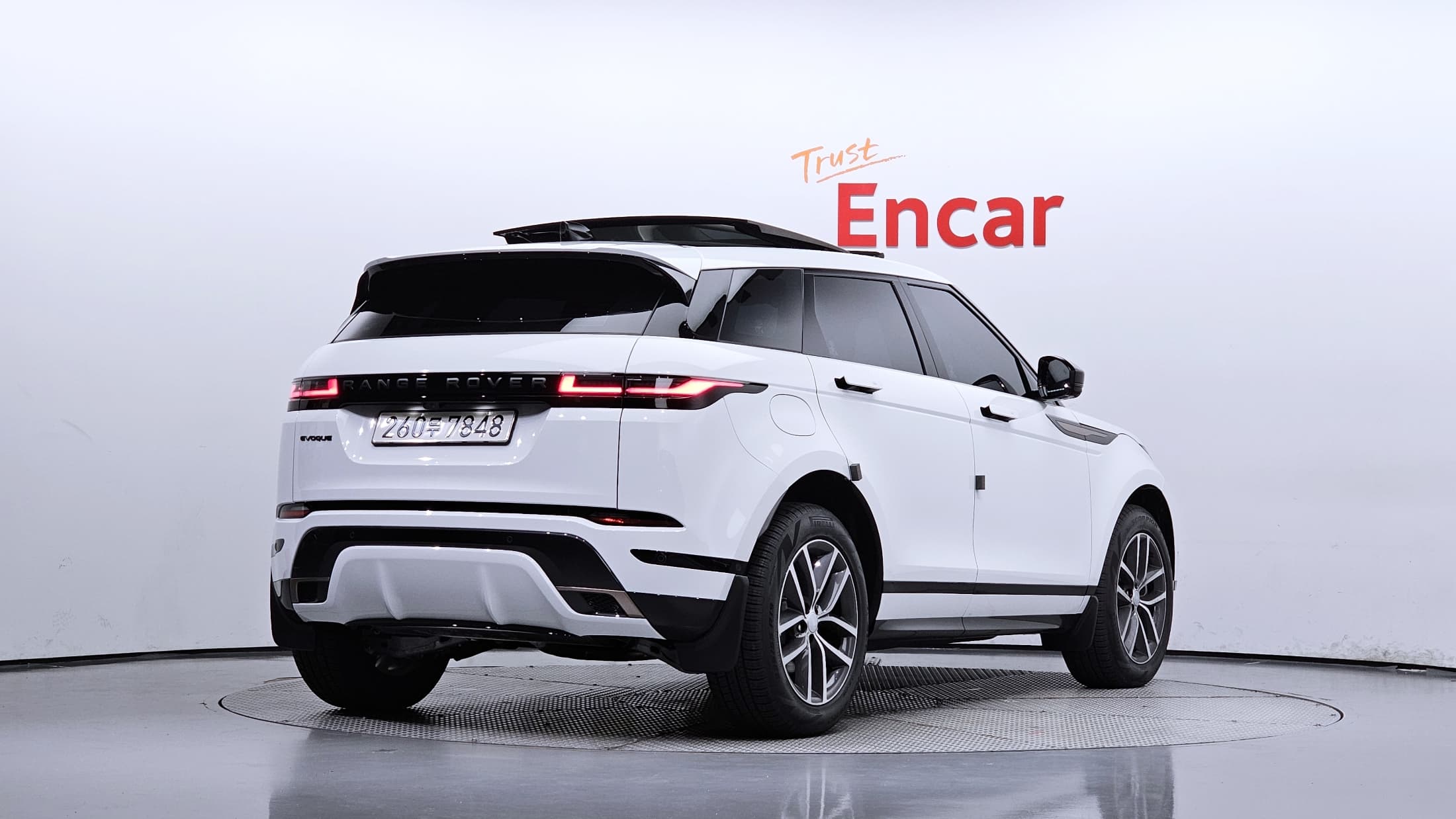 Land Rover Range Rover Evoque — фото 2