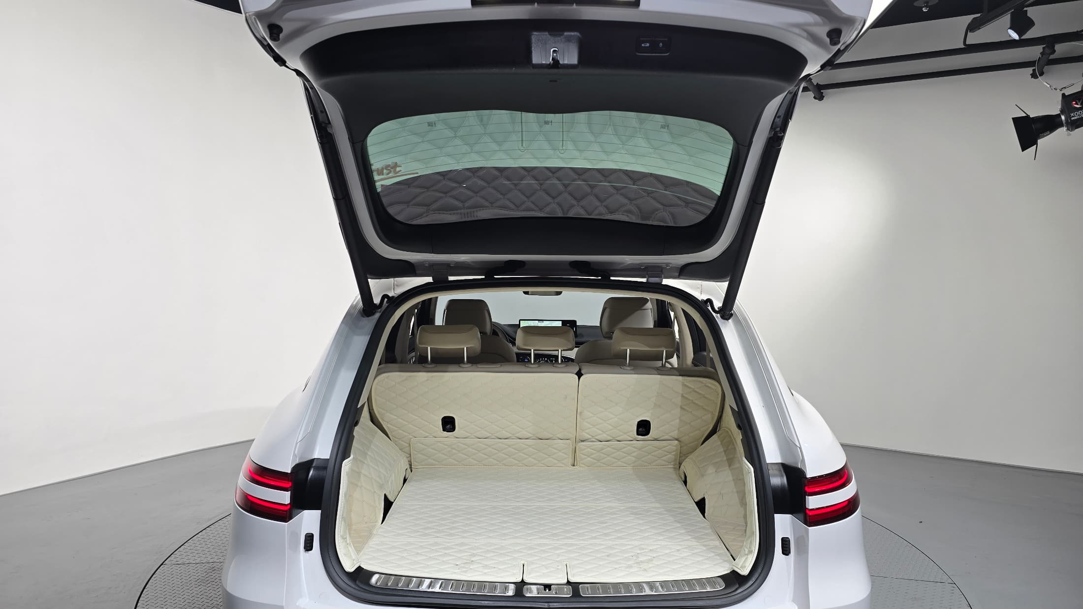 Genesis GV80 Coupe — фото 20
