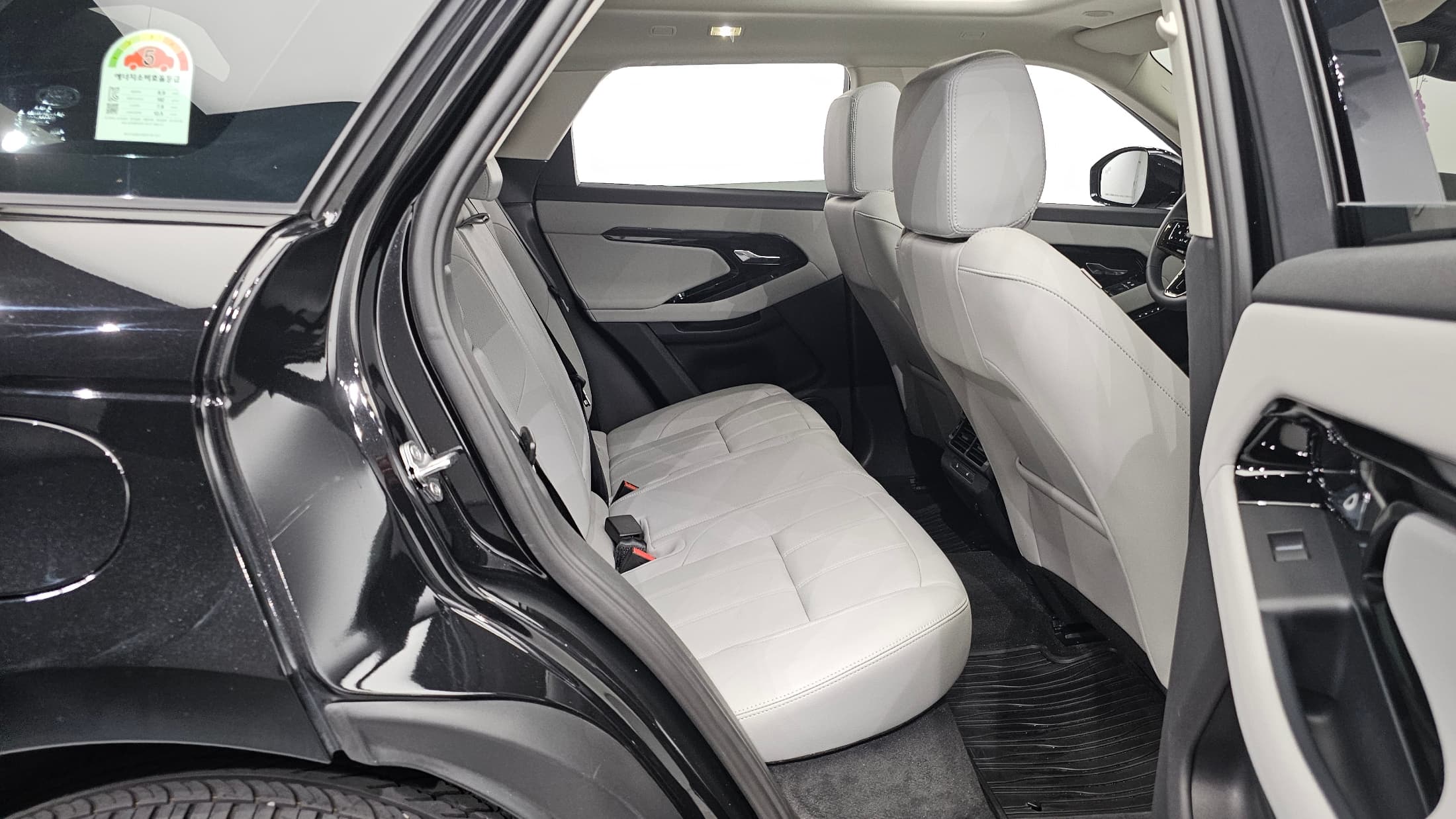 Land Rover Range Rover Evoque — фото 12