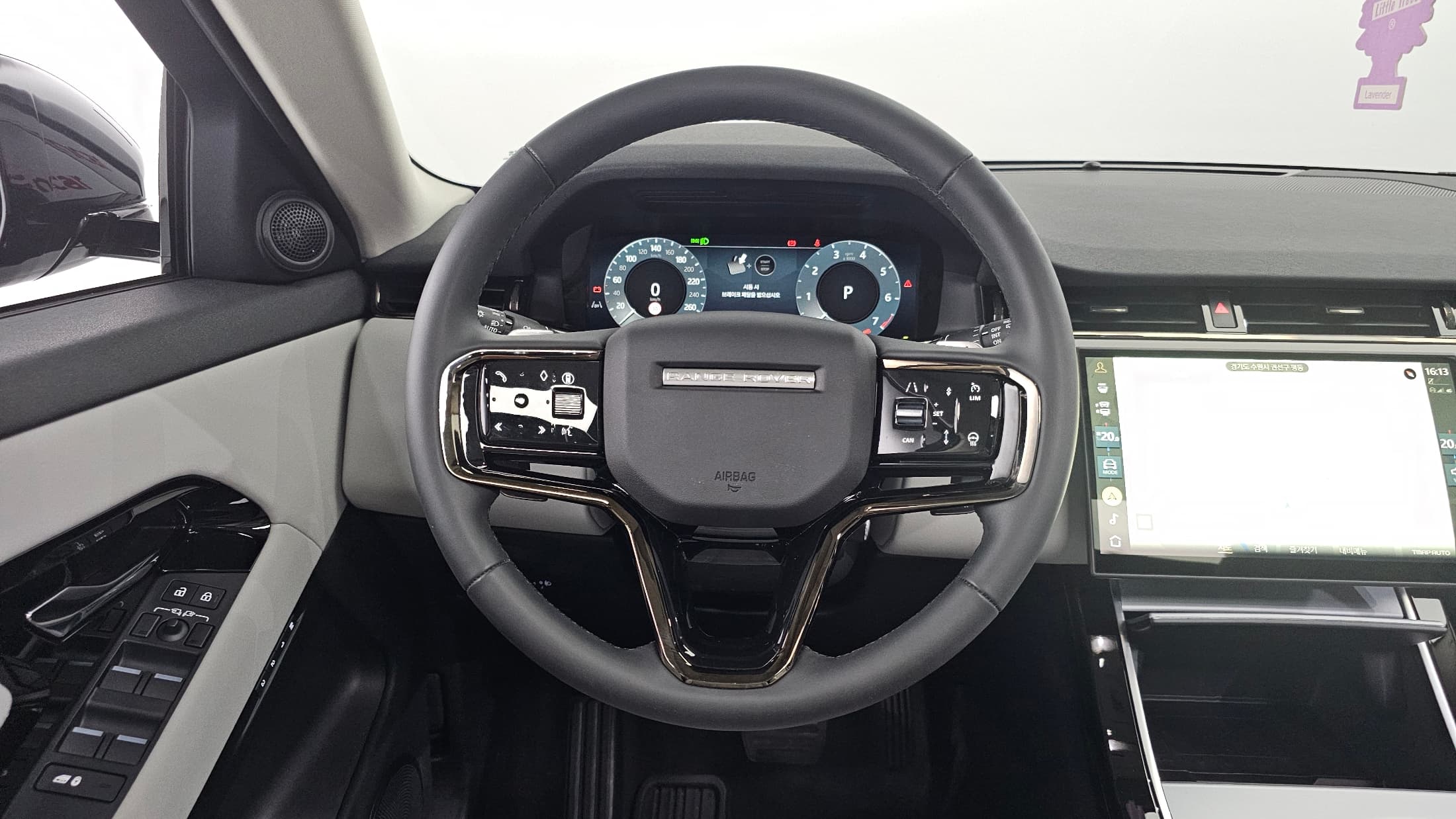 Land Rover Range Rover Evoque — фото 13
