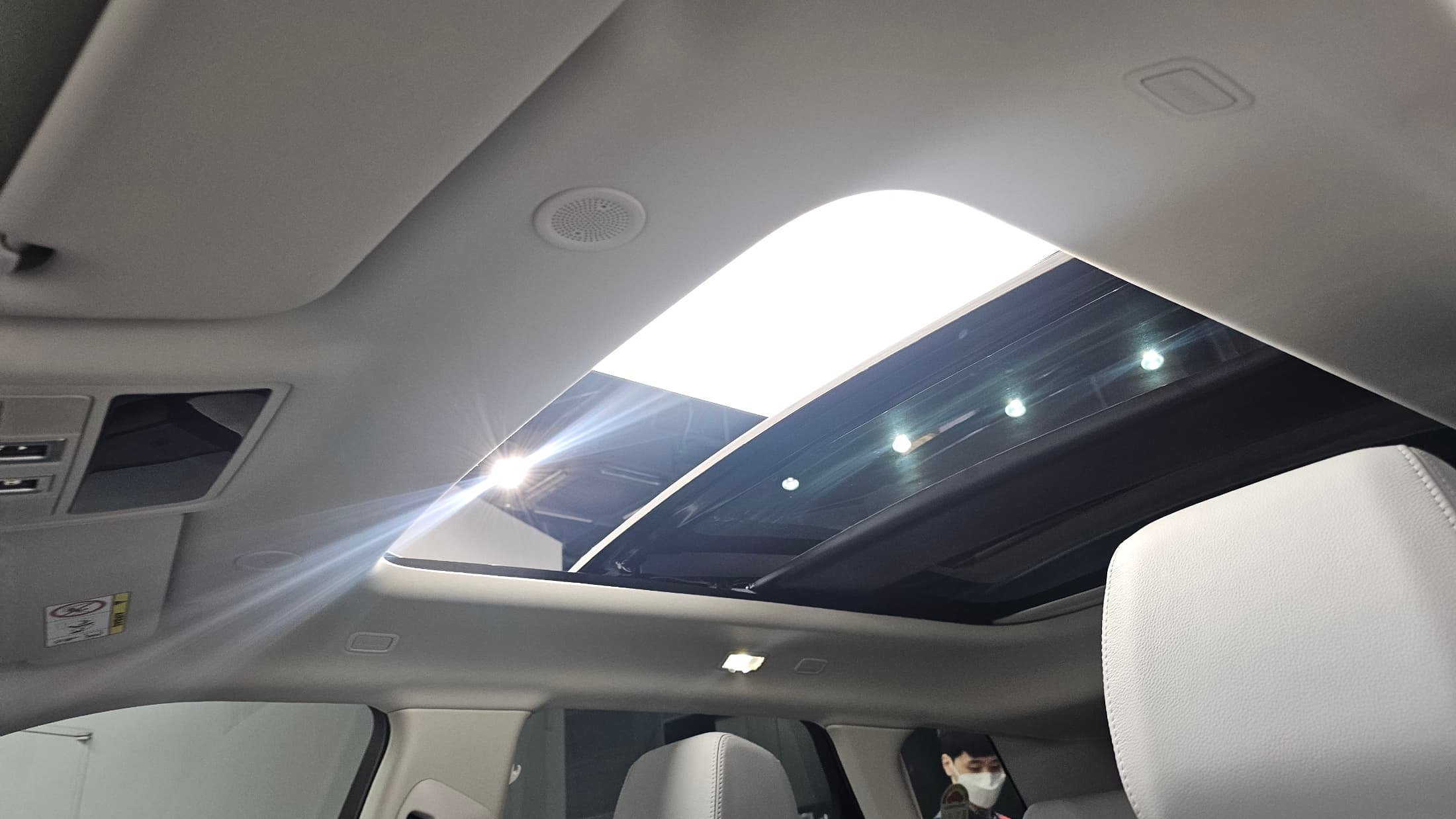 Land Rover Range Rover Evoque — фото 19
