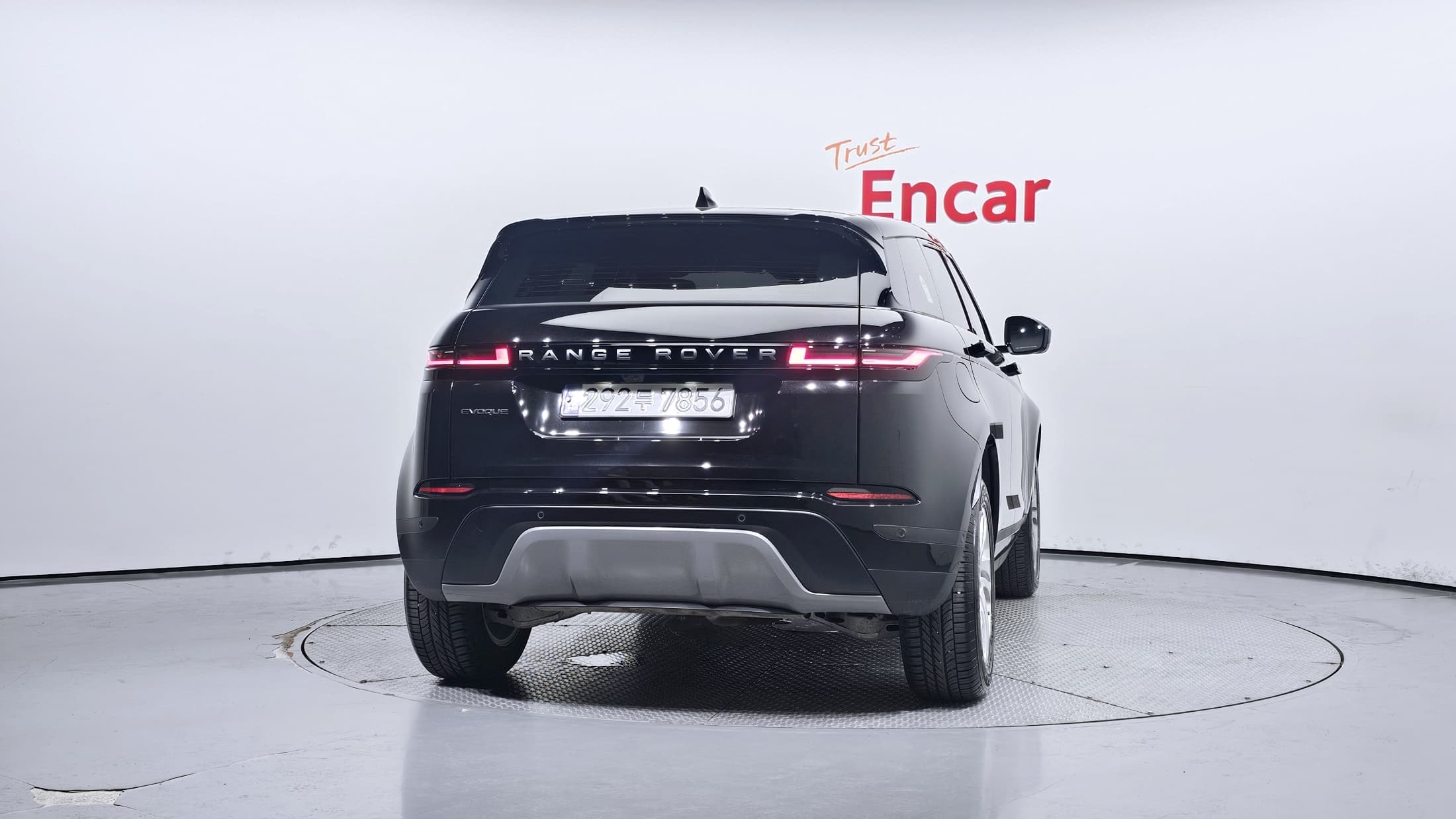 Land Rover Range Rover Evoque — фото 4