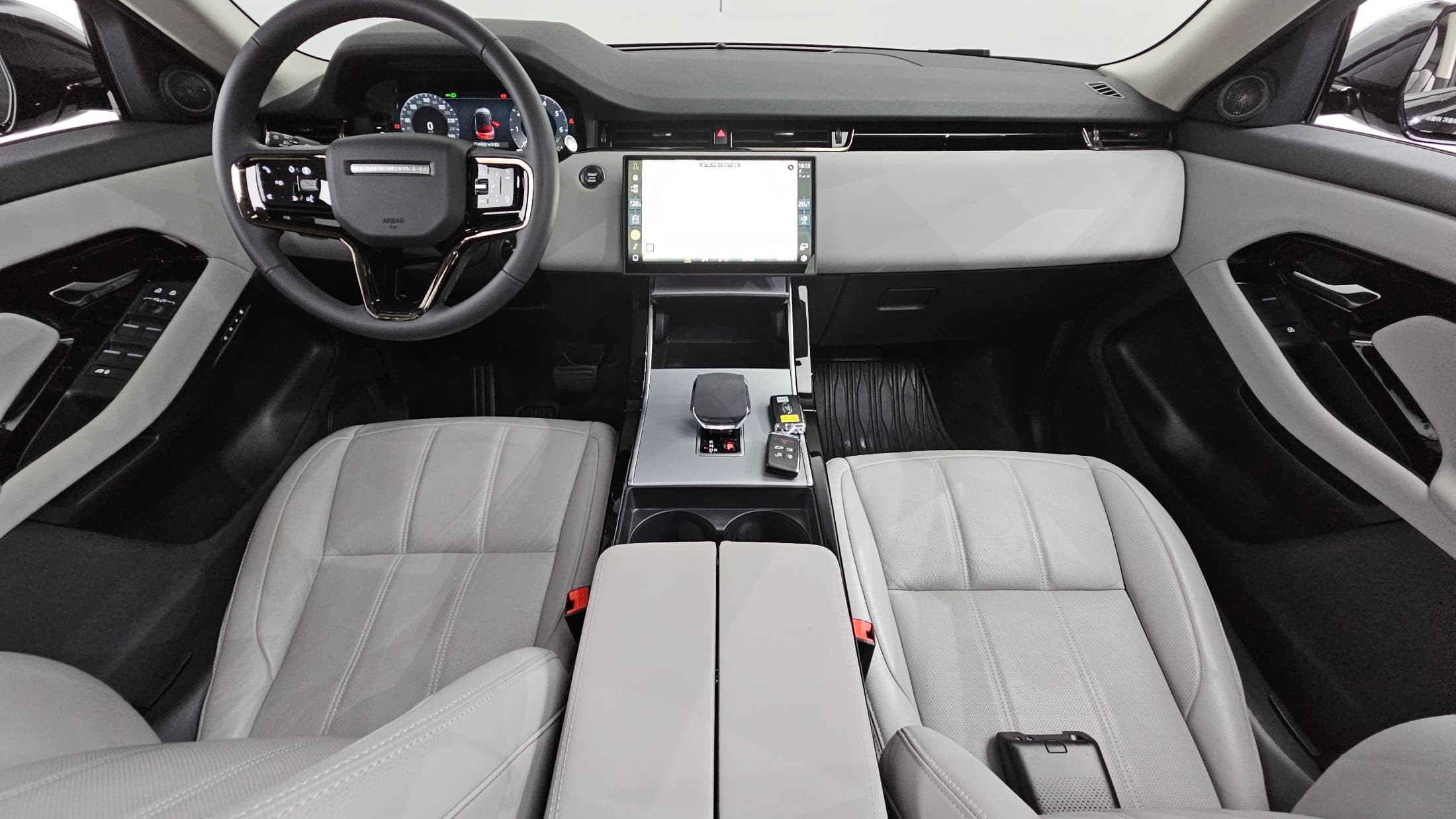 Land Rover Range Rover Evoque — фото 7