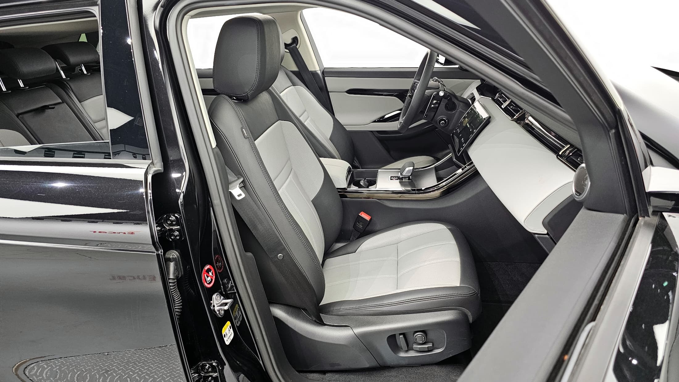 Land Rover Range Rover Evoque — фото 10