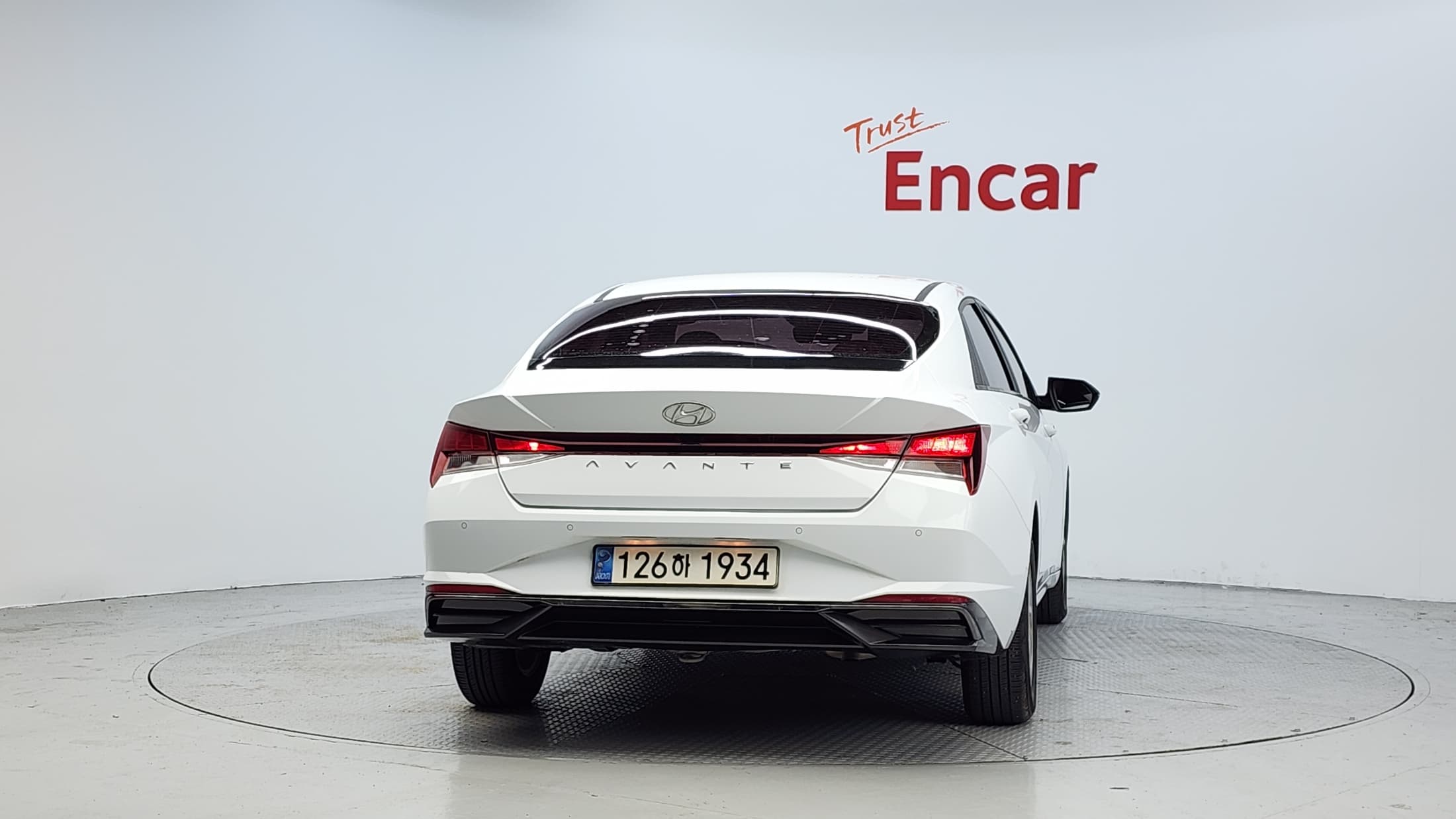 Hyundai Avante — фото 4
