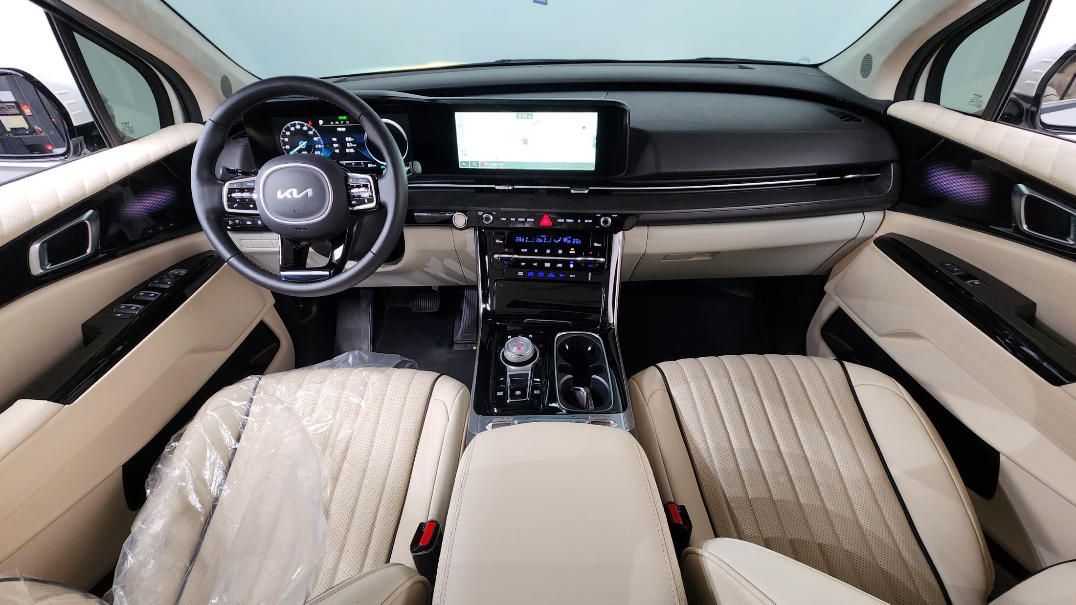 Kia Carnival — фото 7