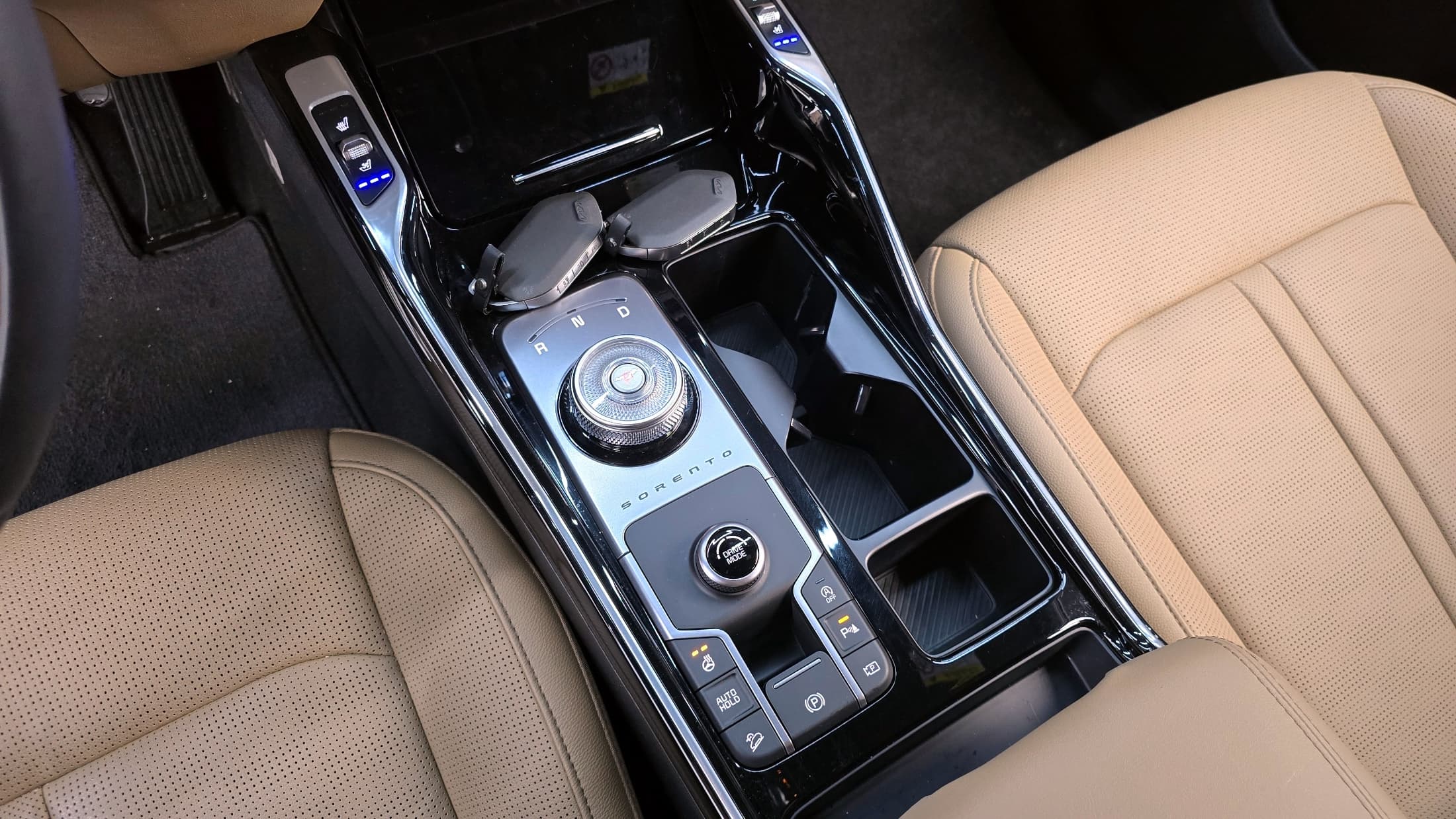 Kia Sorento — фото 9