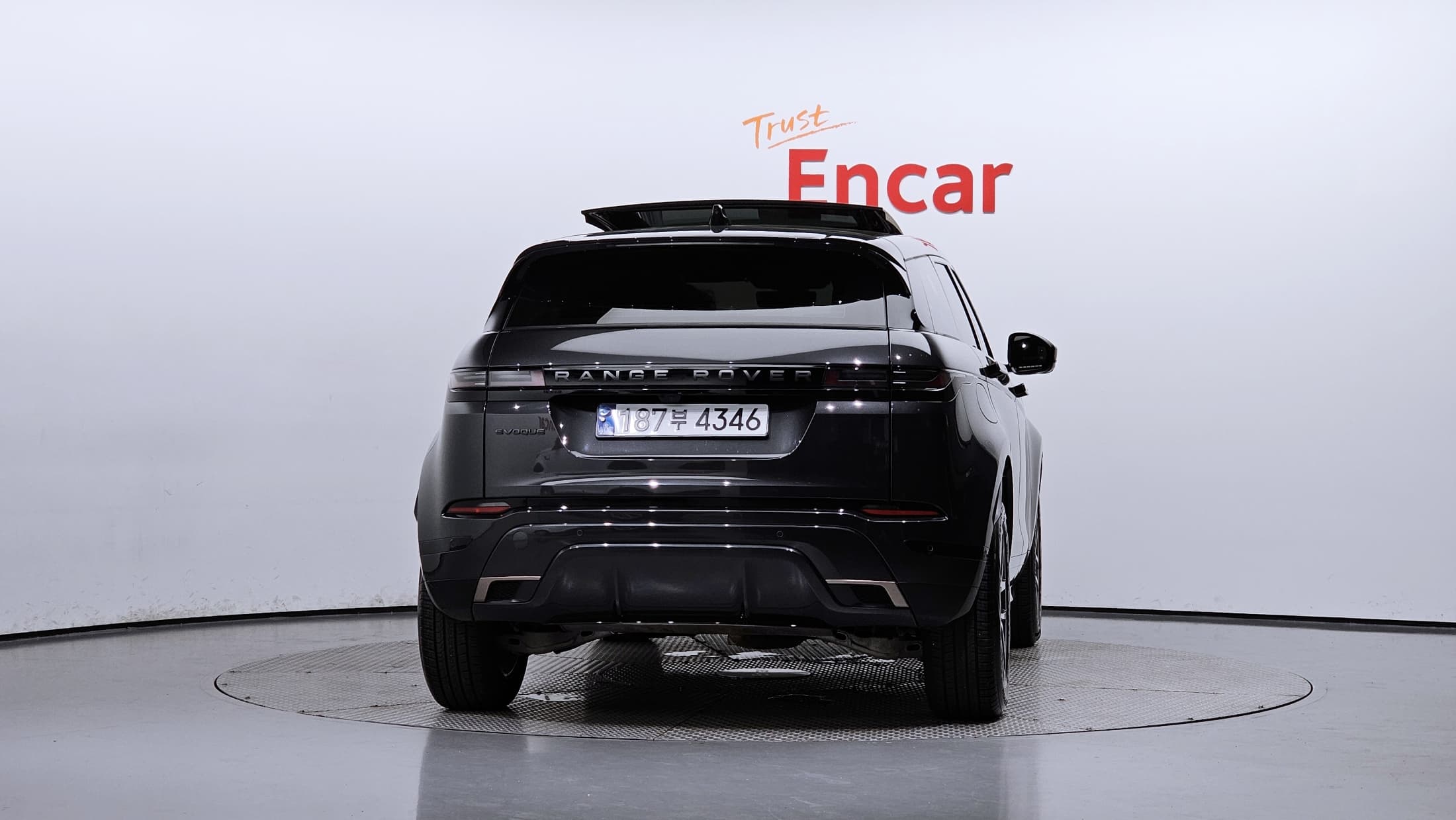 Land Rover Range Rover Evoque — фото 4