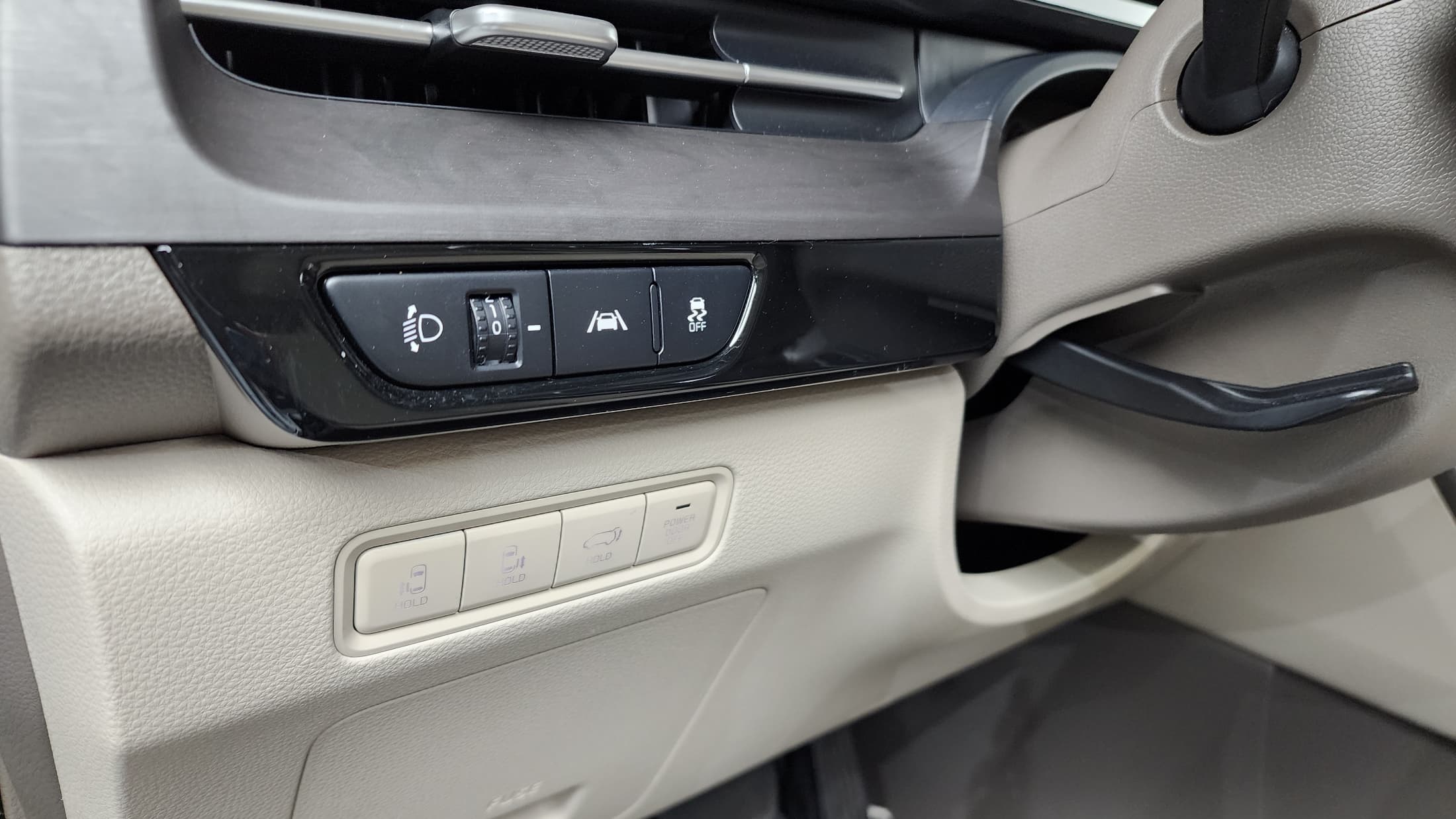 Kia Carnival — фото 18