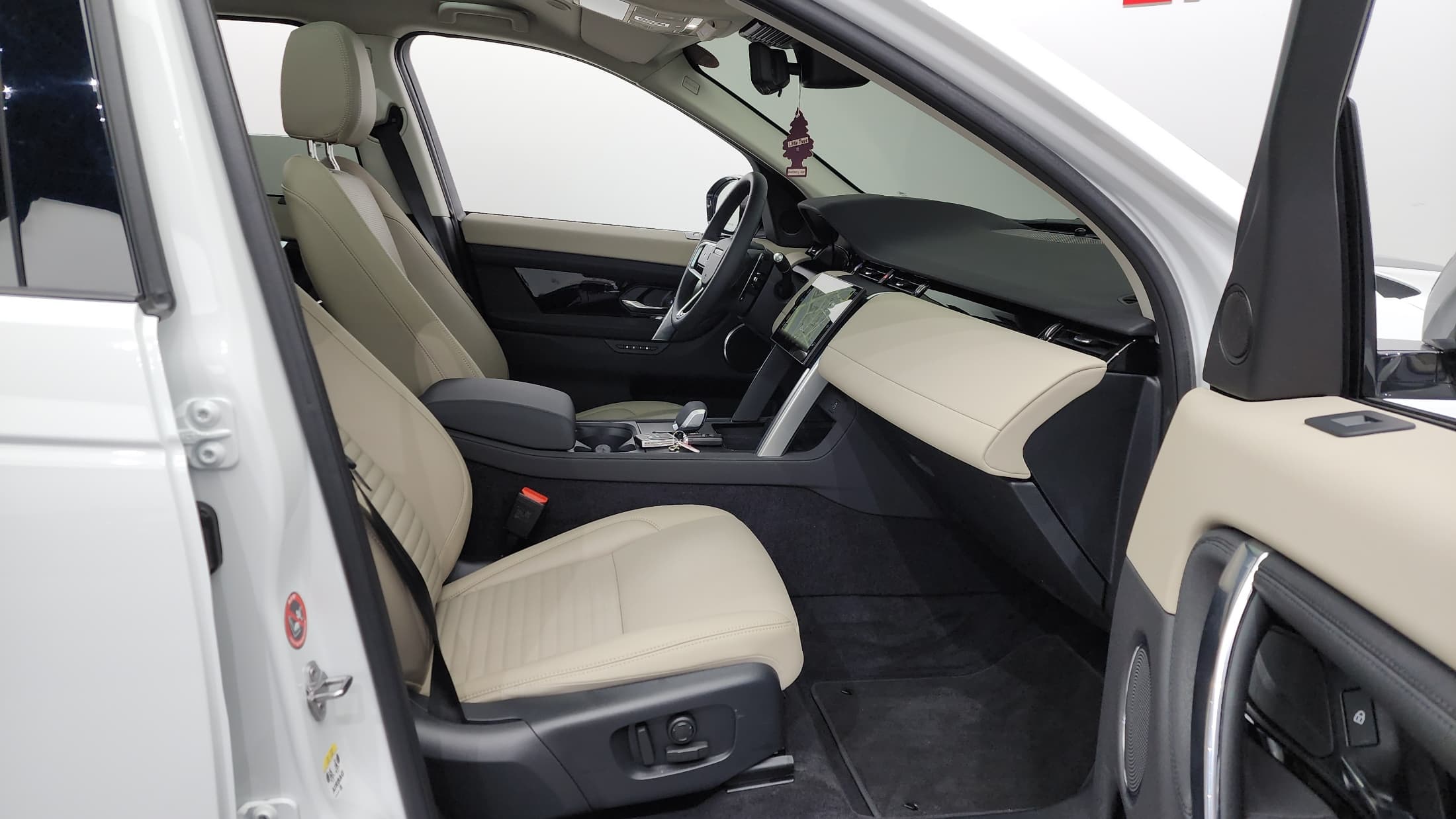 Land Rover Discovery Sport — фото 11