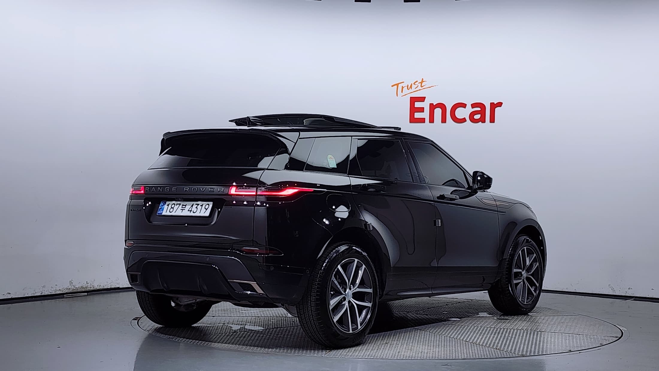 Land Rover Range Rover Evoque — фото 2