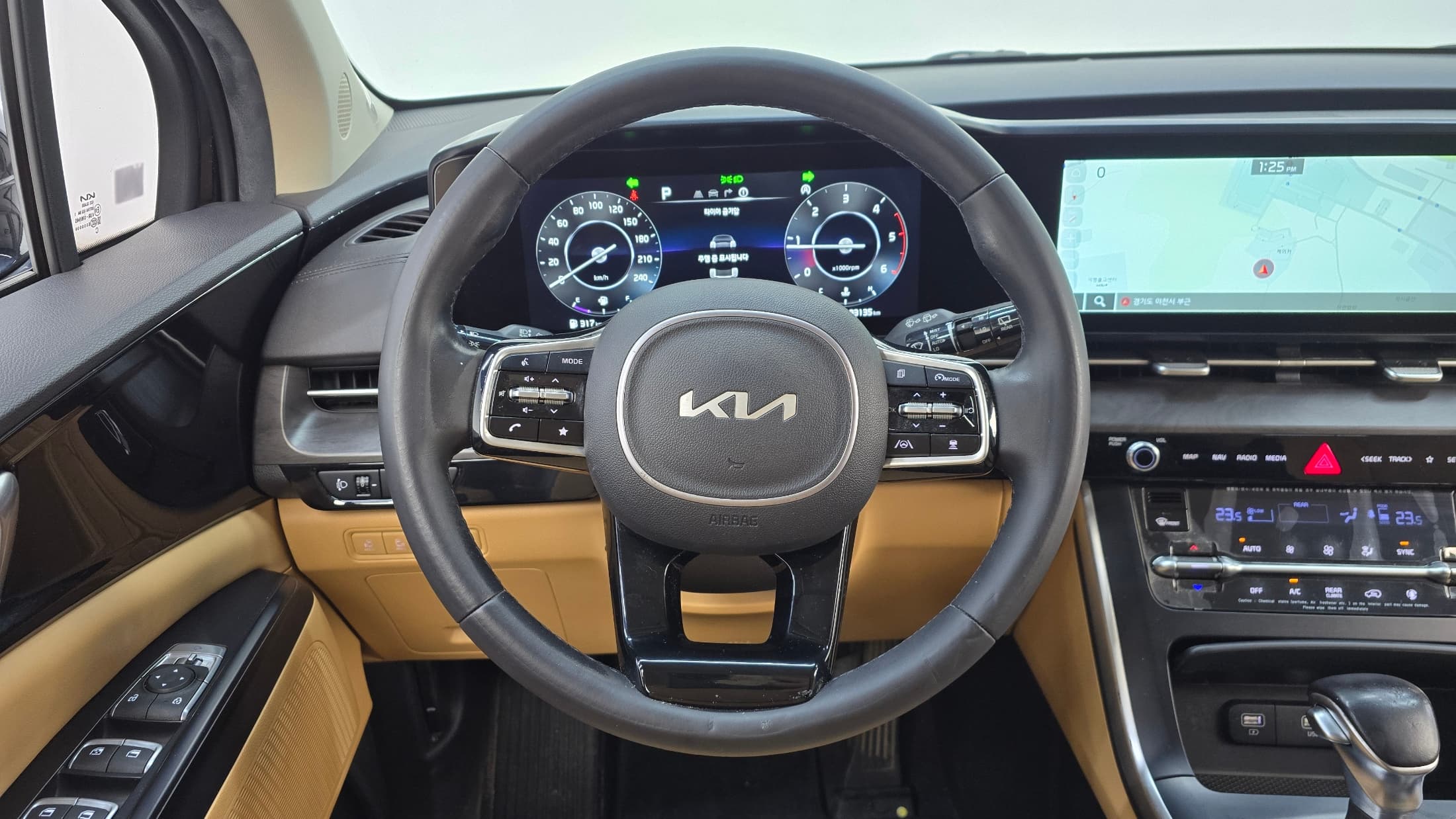 Kia Carnival — фото 13