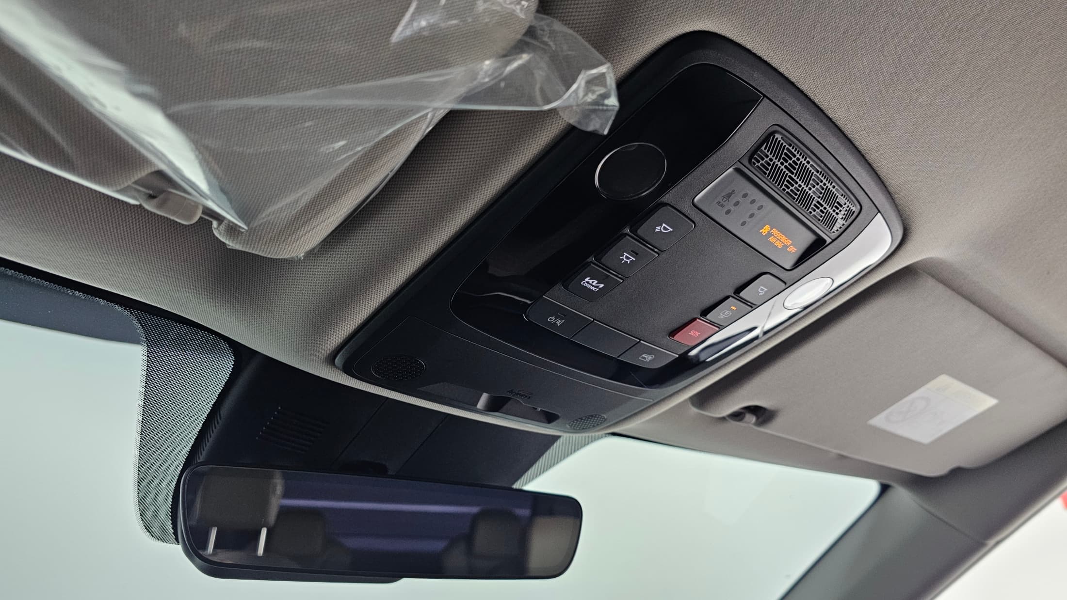 Kia Carnival — фото 17