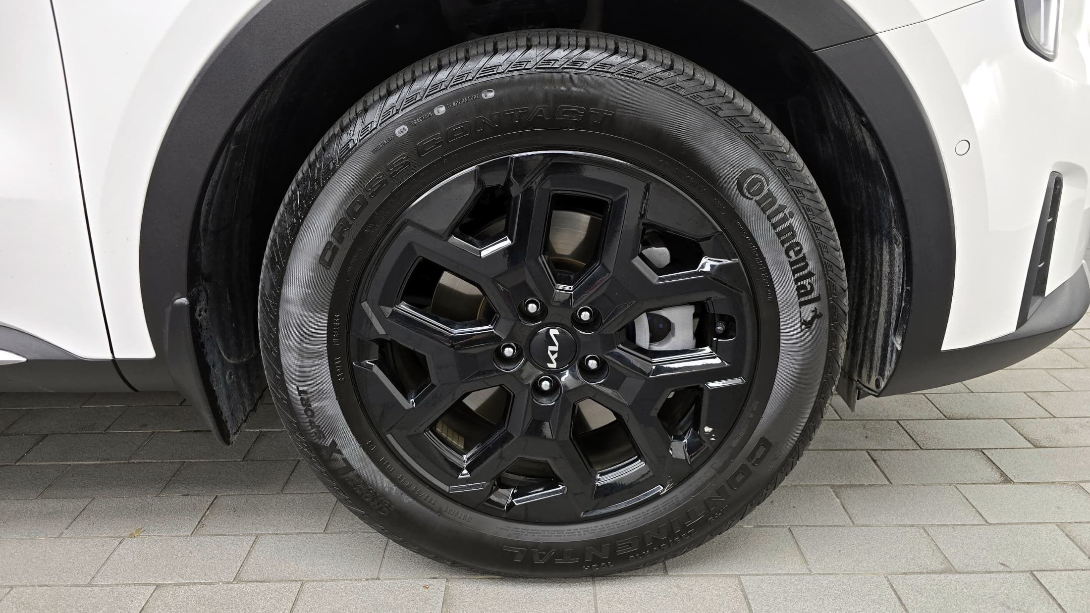 Kia Sorento — фото 5