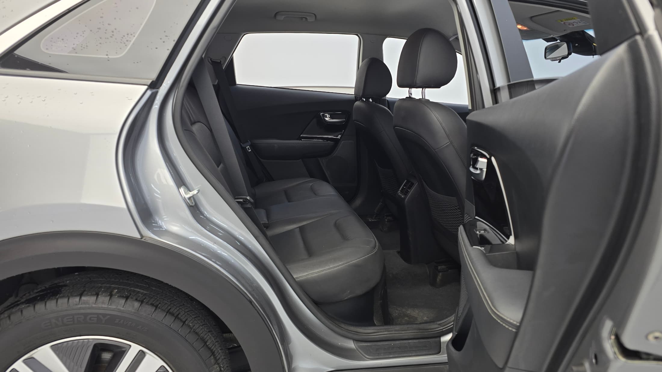 Kia Sportage — фото 12