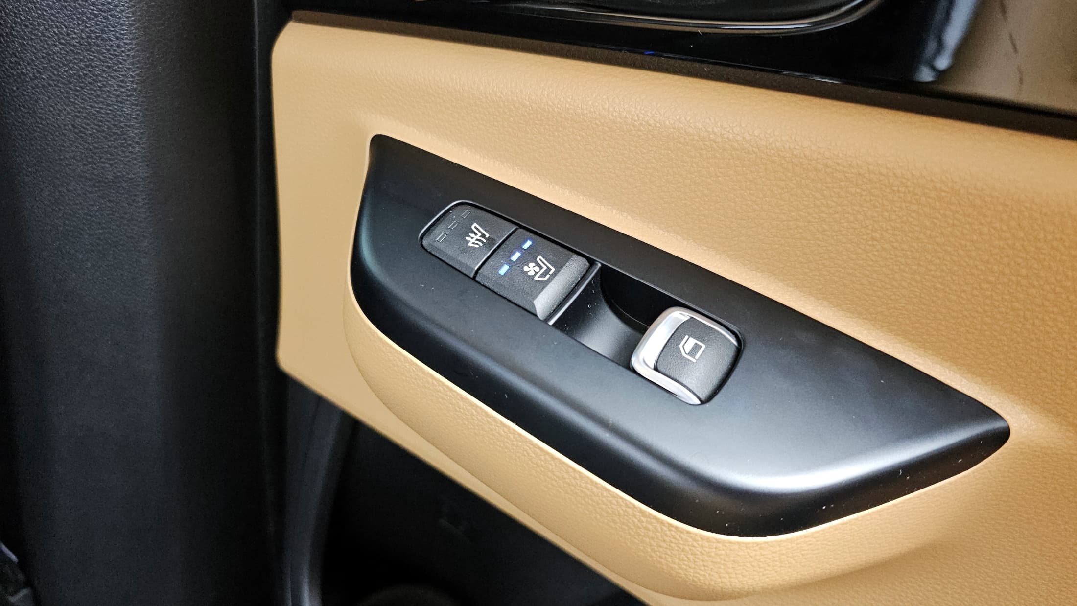 Kia Carnival — фото 17