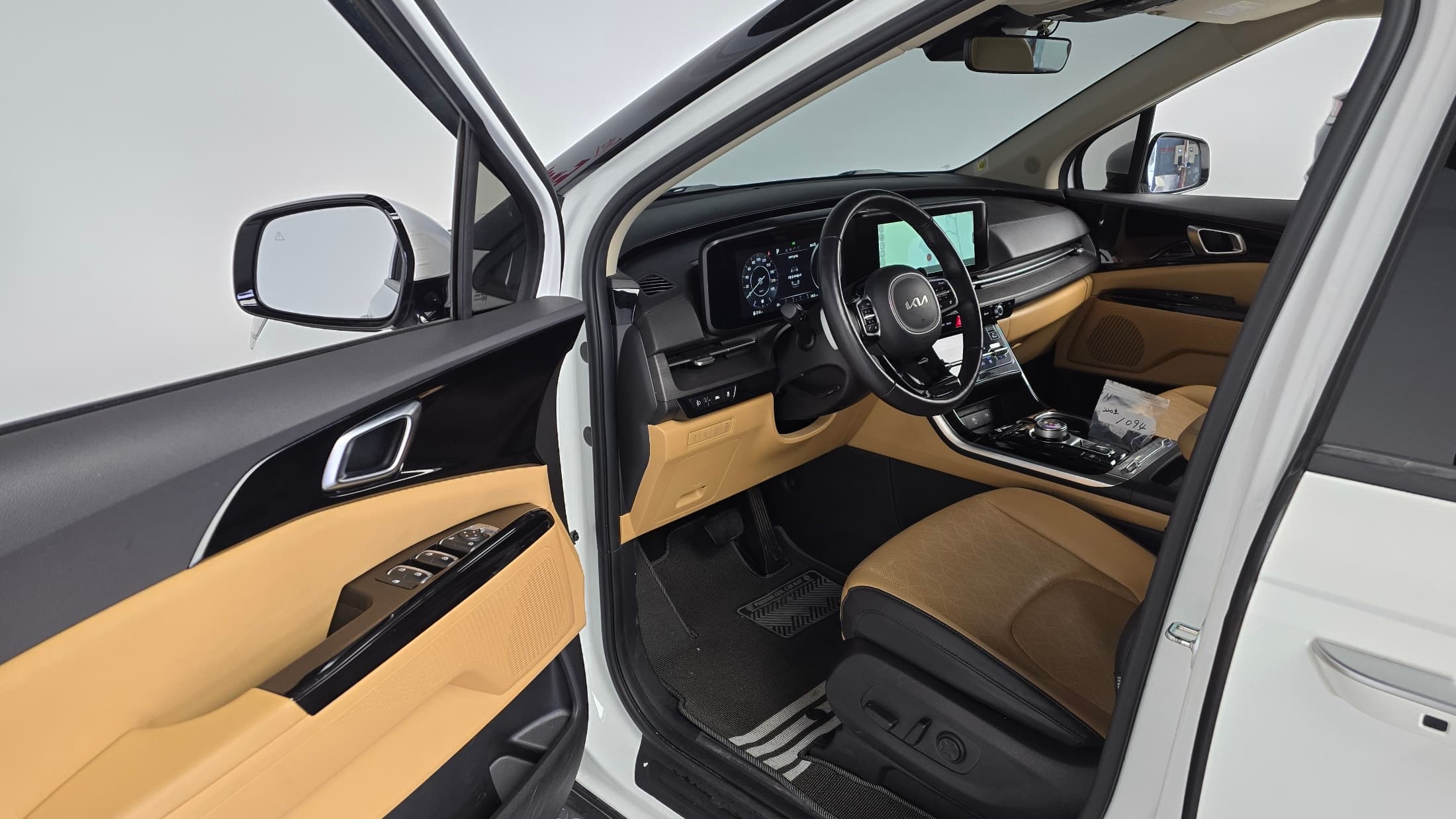 Kia Carnival — фото 10