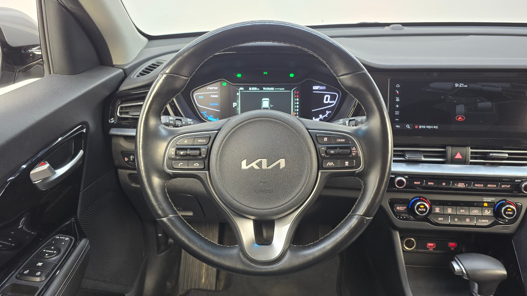 Kia Sportage — фото 13