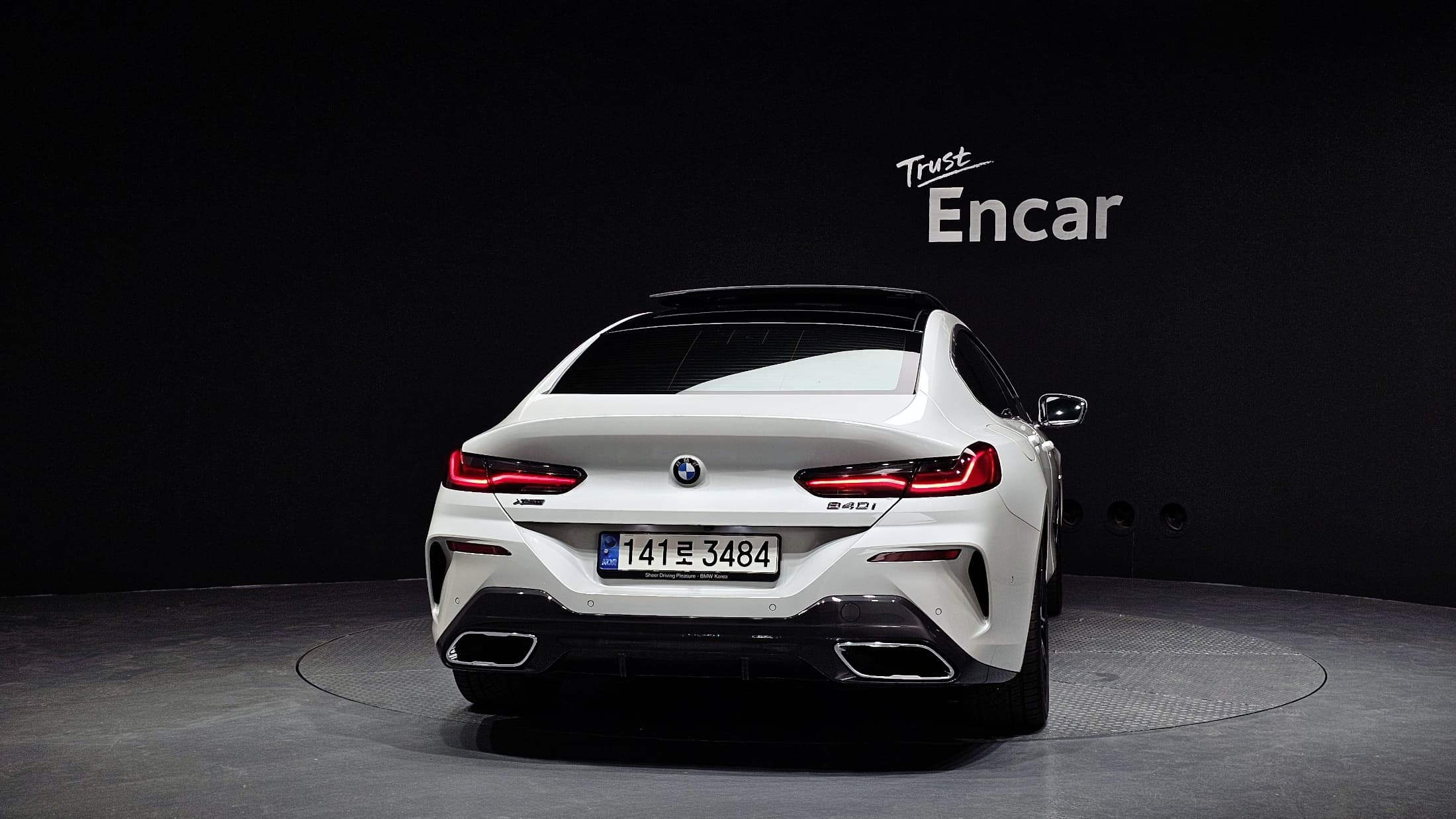 BMW 8 серия — фото 4