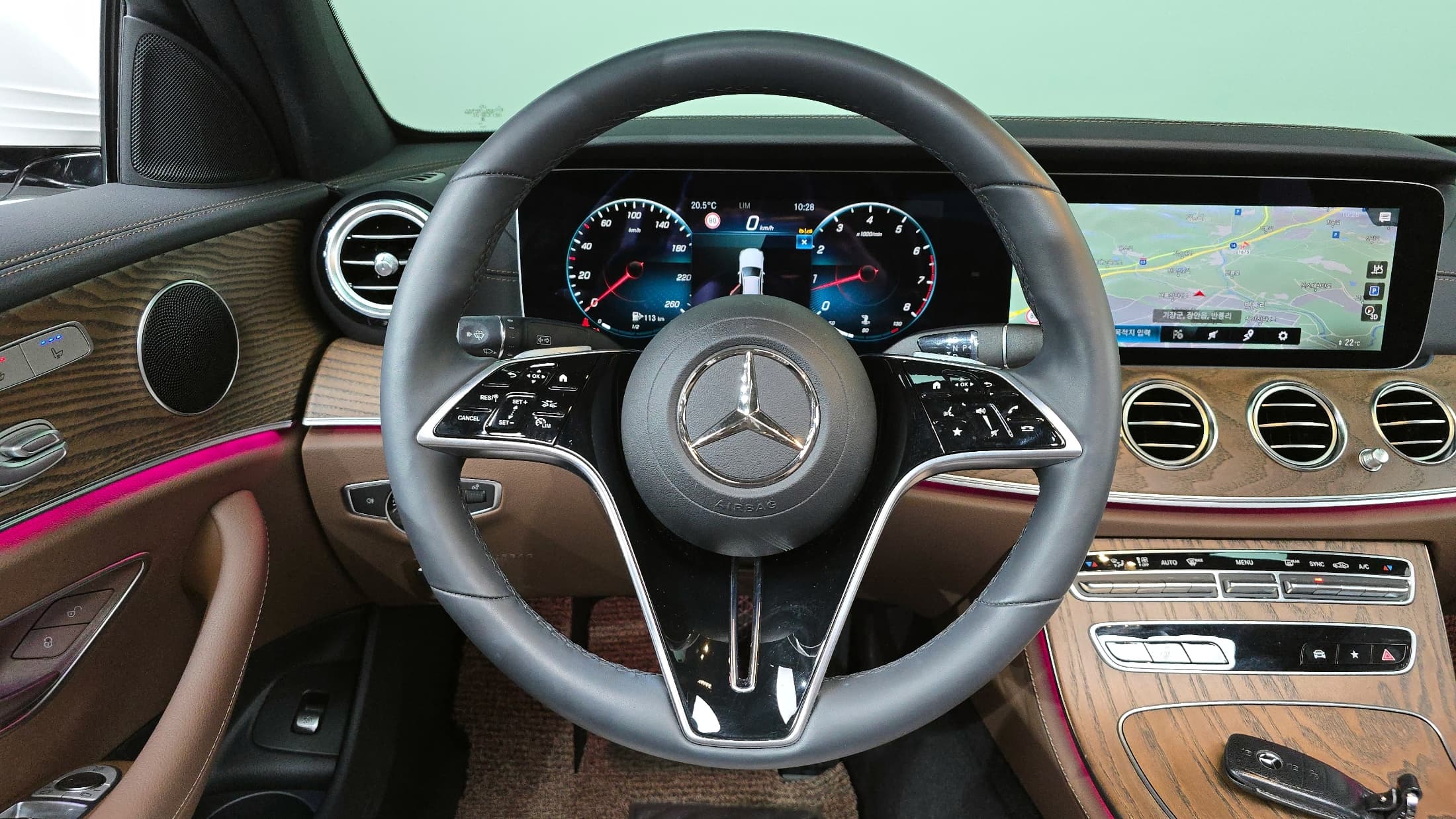 Mercedes-Benz E-класс — фото 13